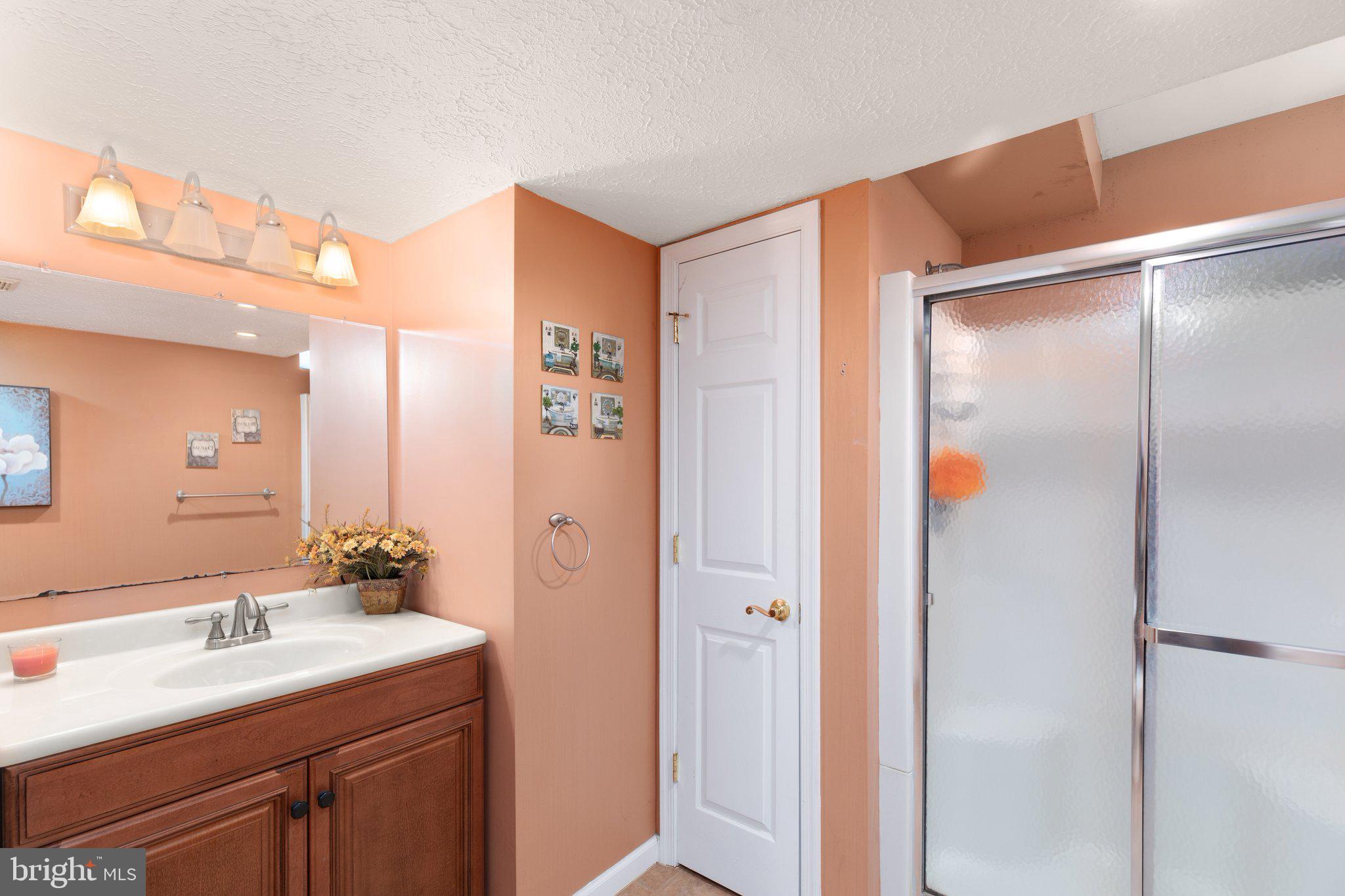 VILLAGE OF BYNUM RUN - Residential