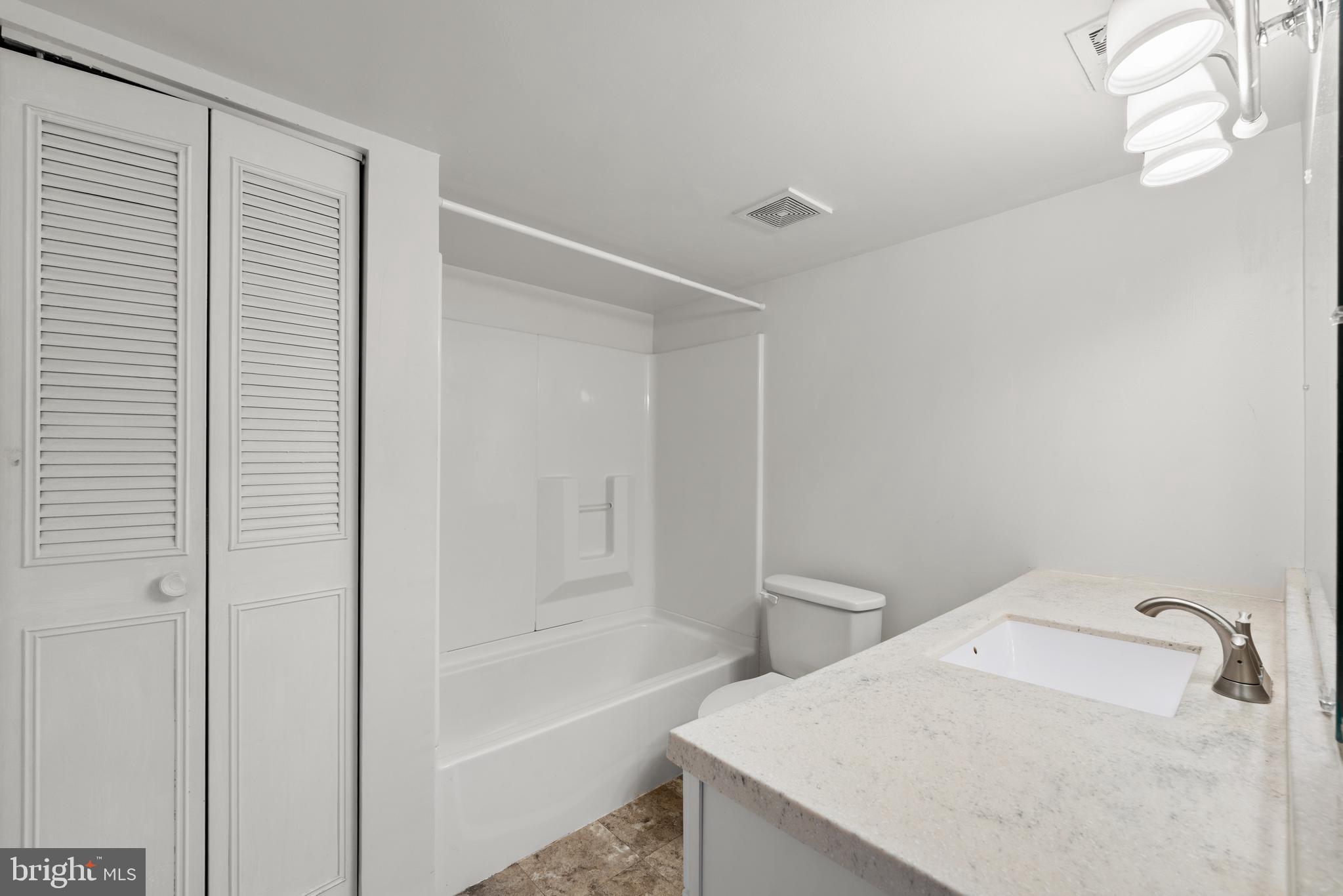 THE MEADOWS - Residential Lease