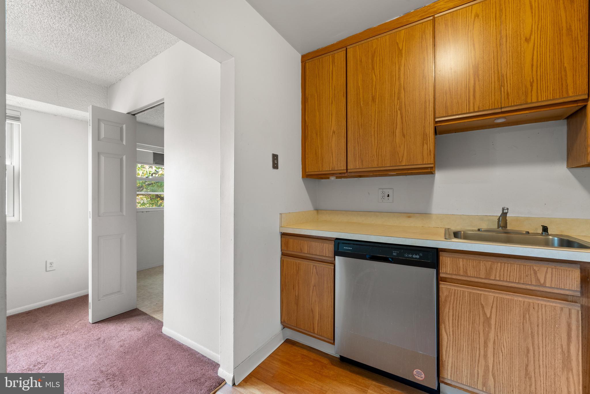 THE MEADOWS - Residential Lease