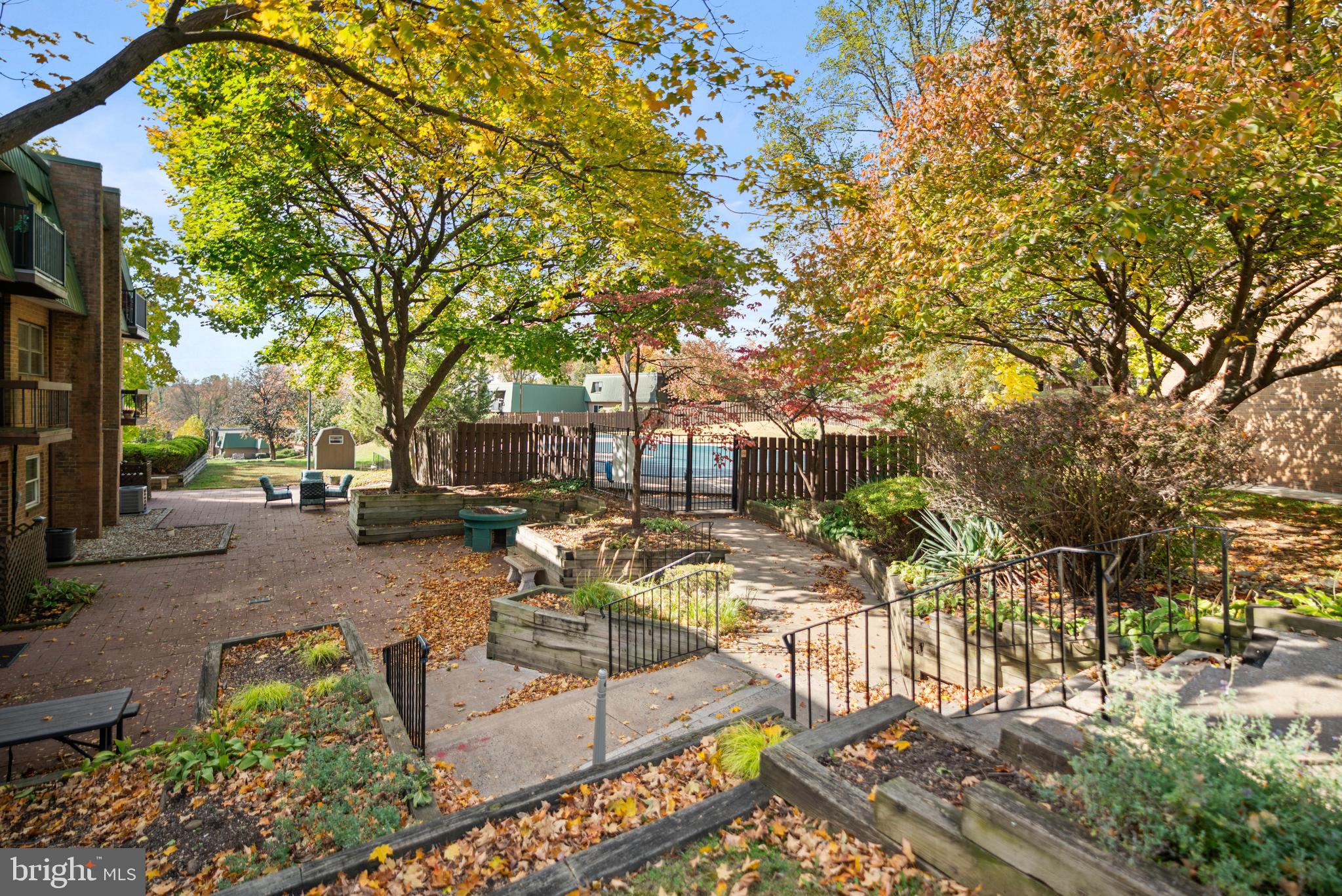 THE MEADOWS - Residential Lease