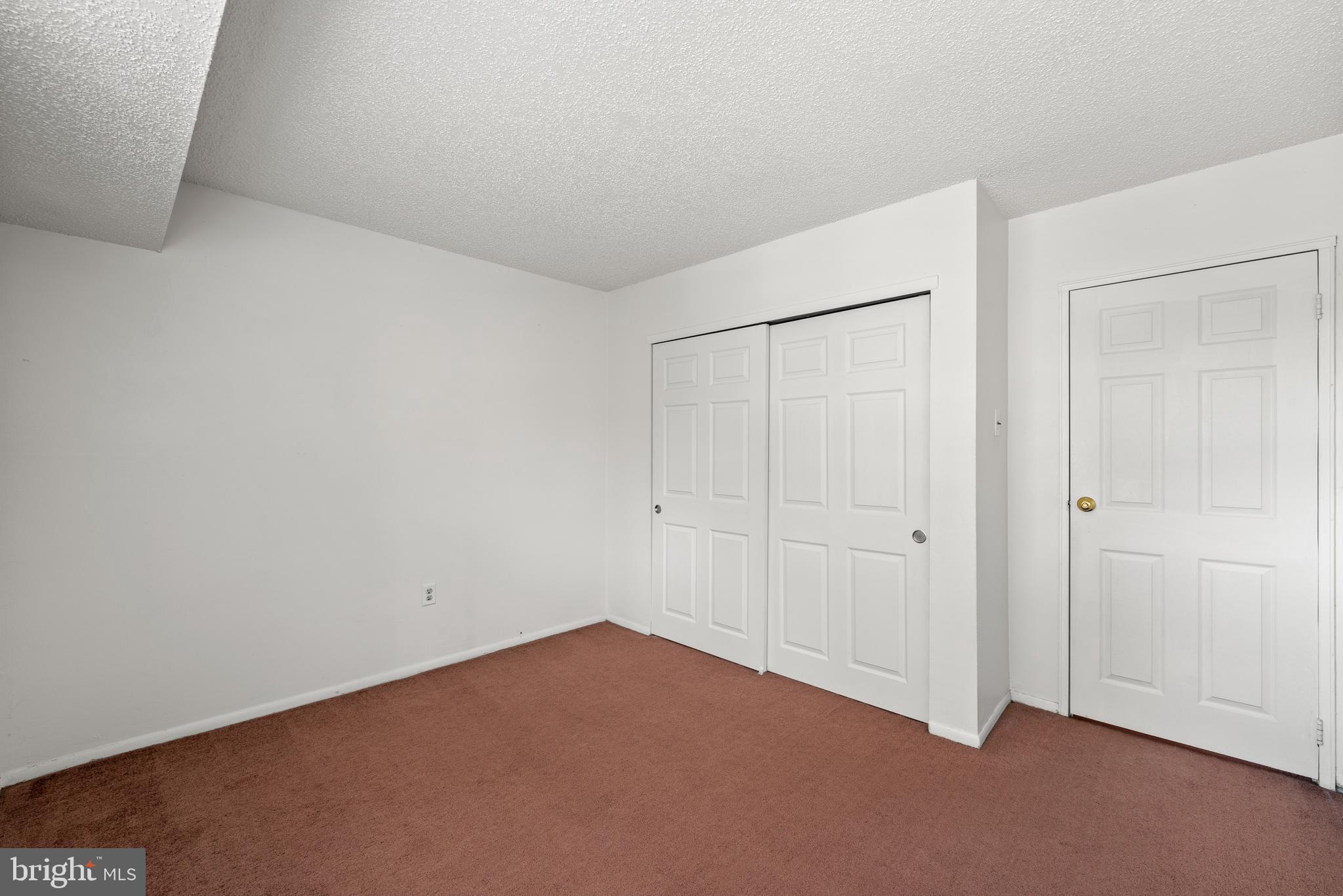 THE MEADOWS - Residential Lease