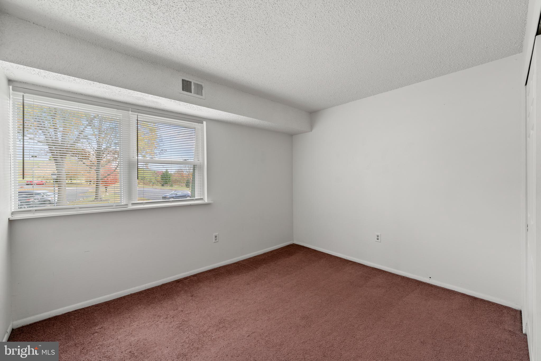 THE MEADOWS - Residential Lease