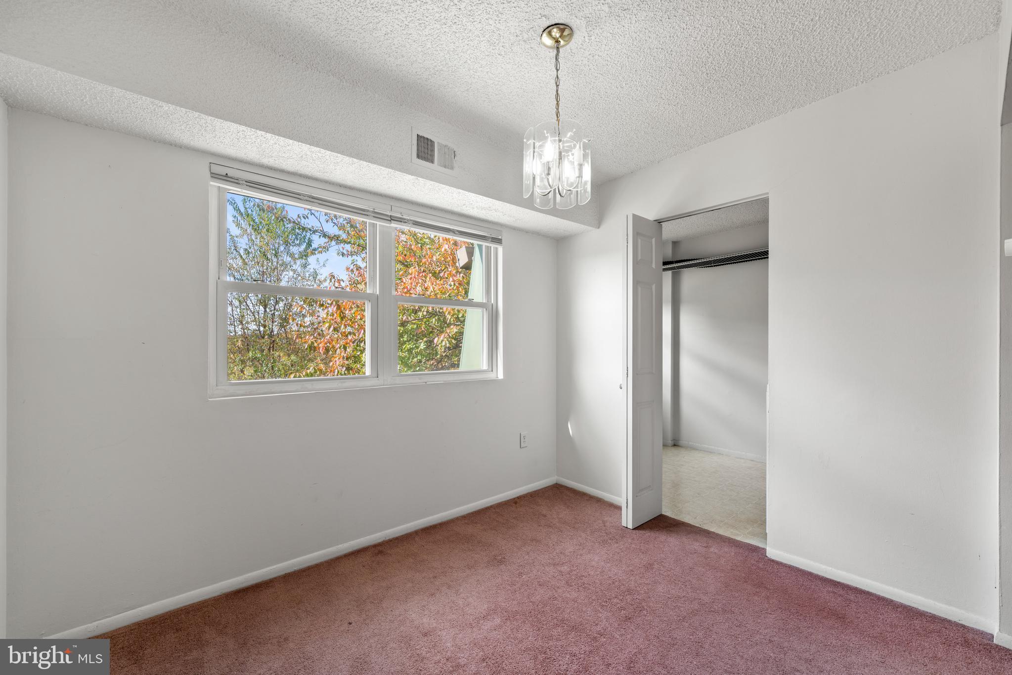 THE MEADOWS - Residential Lease