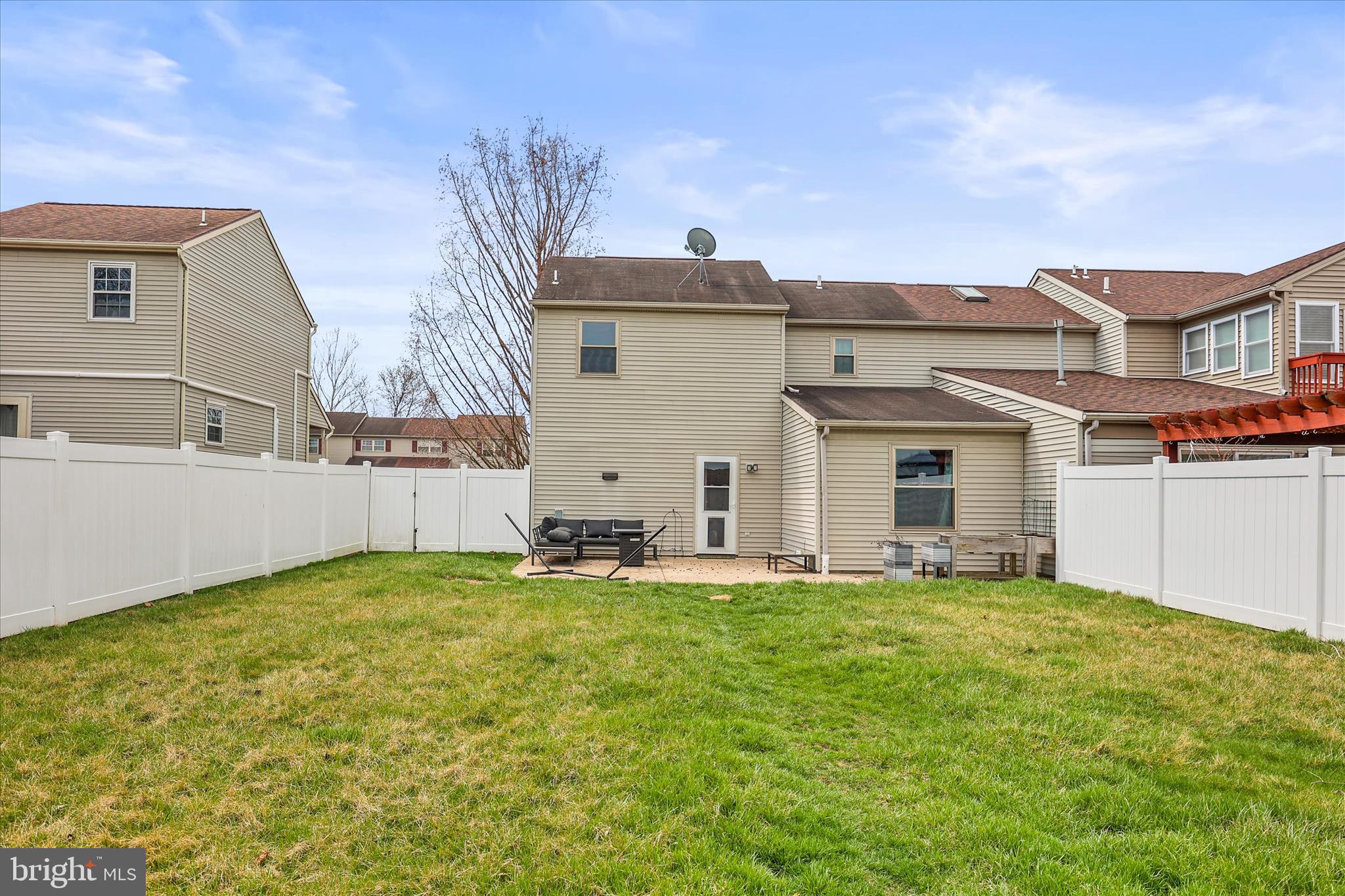 STONEBRIDGE CROSSING - Residential