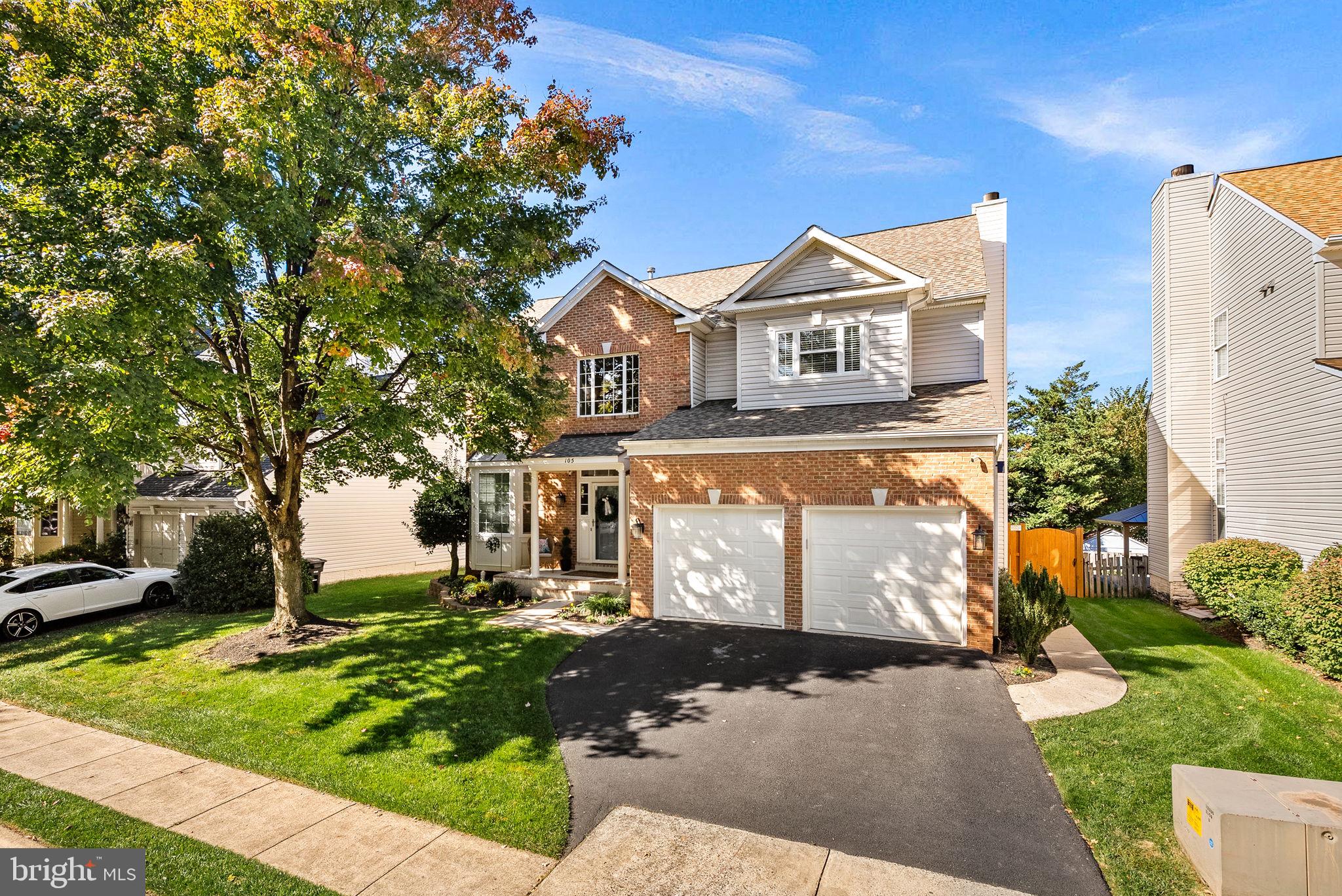 105 BURT COURT NE