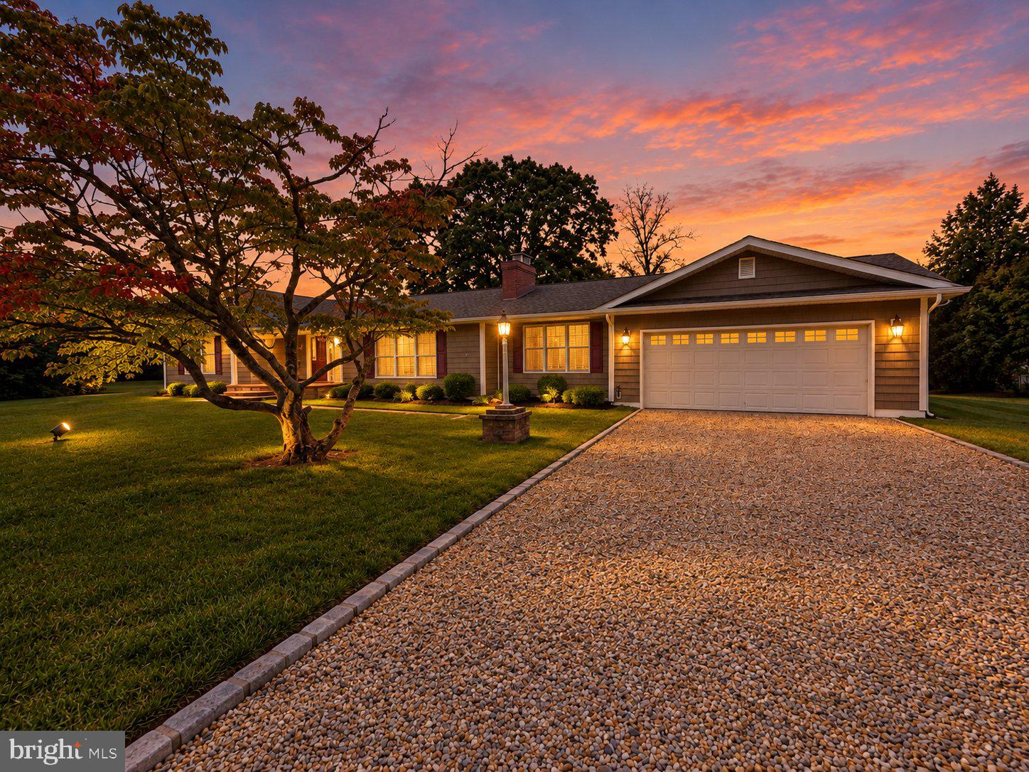 728 SUNNYSIDE ROAD