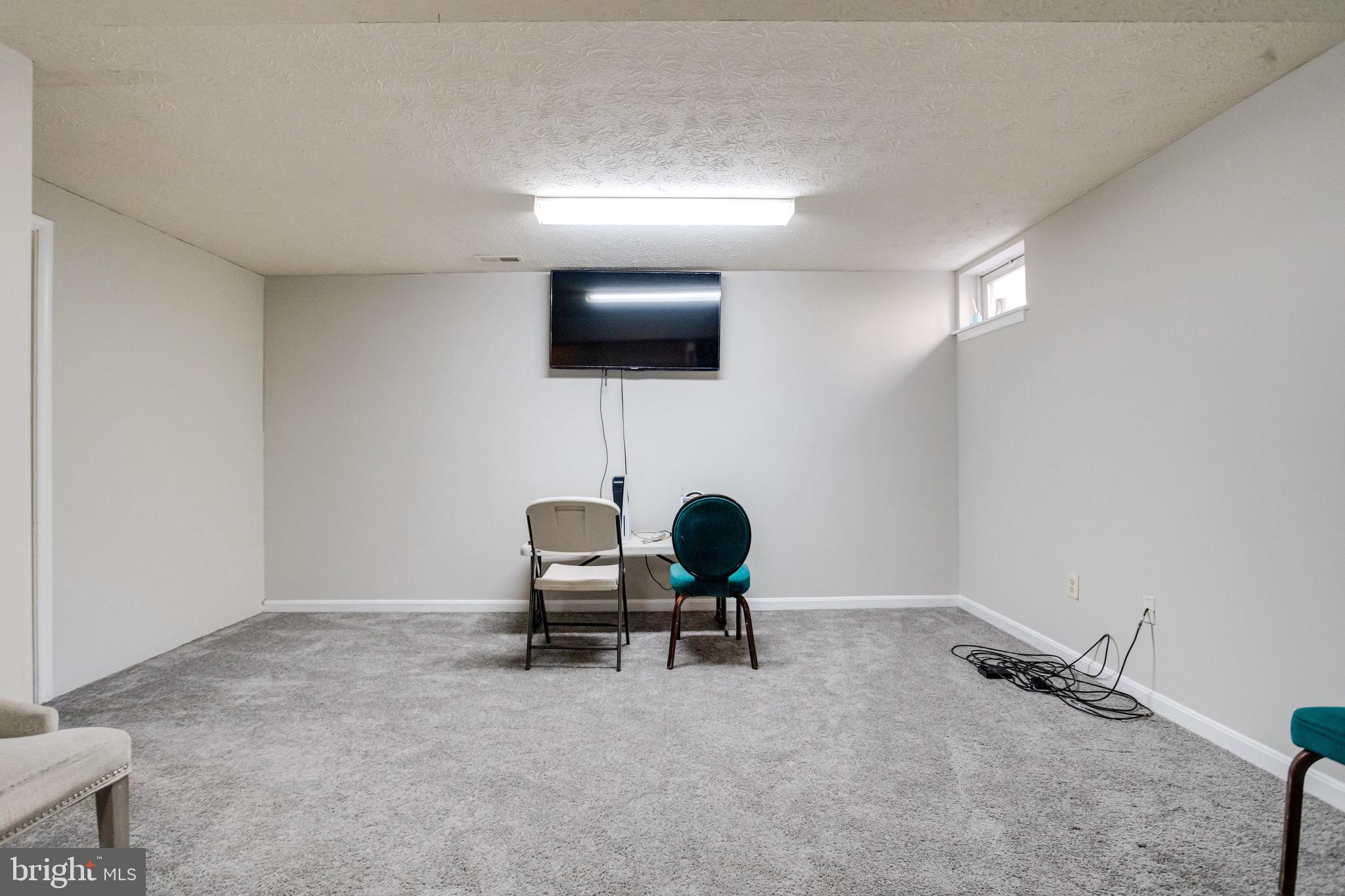 VILLAGE OF PAINTERS MILL - Residential