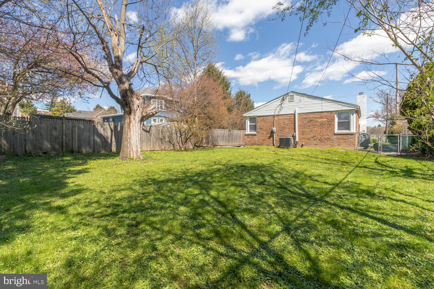 ELKINS PARK - Residential