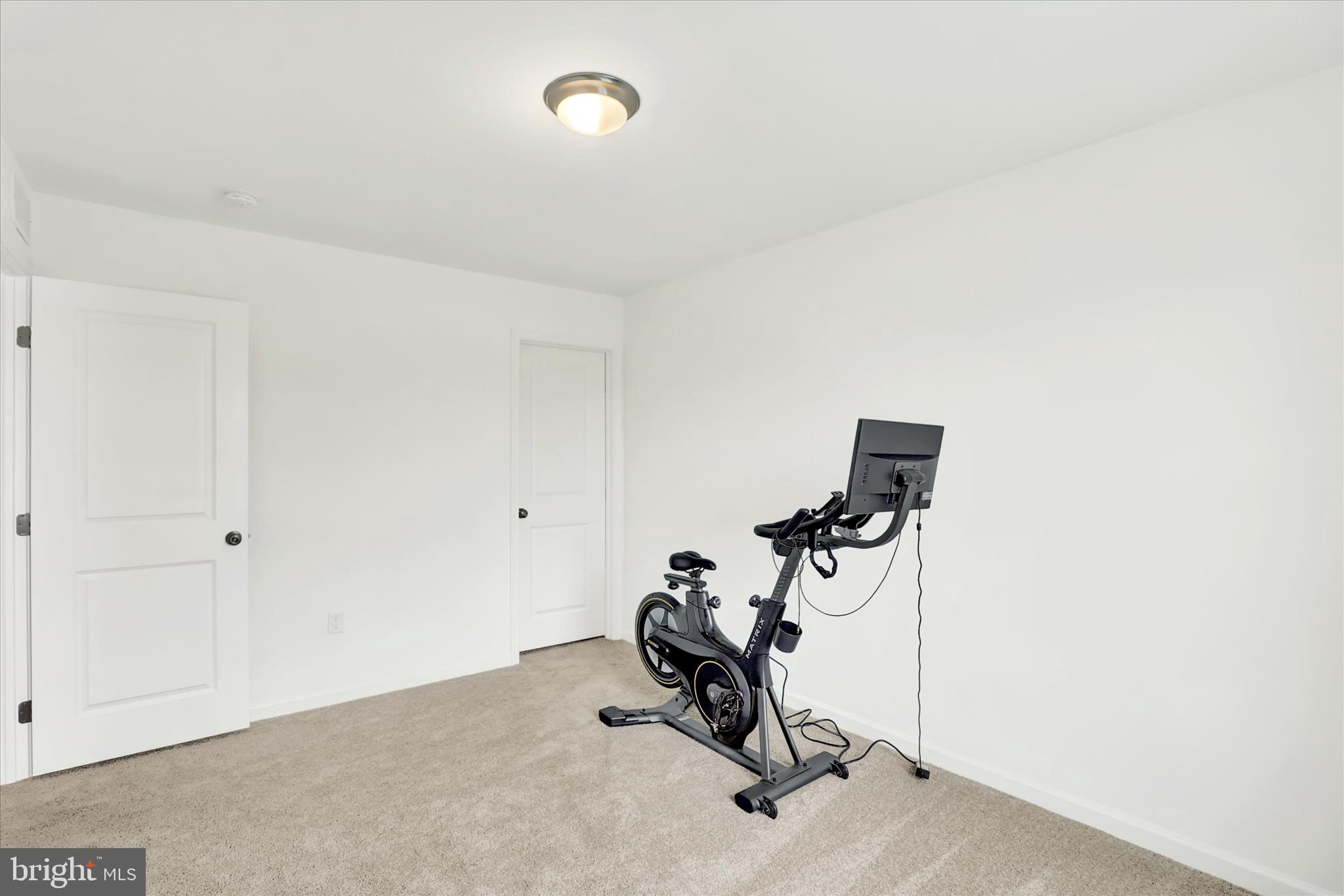 THE SEASONS - Residential