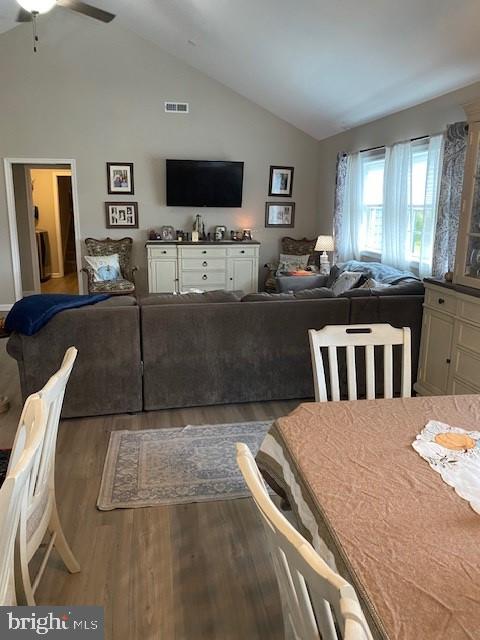 WOODLAND MANOR - Residential