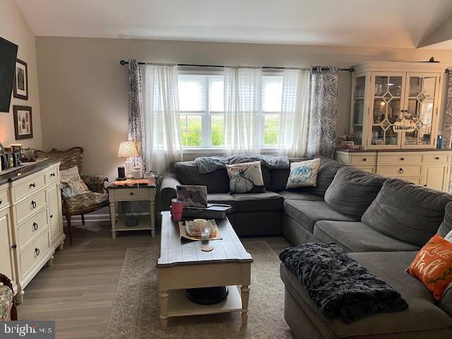 WOODLAND MANOR - Residential