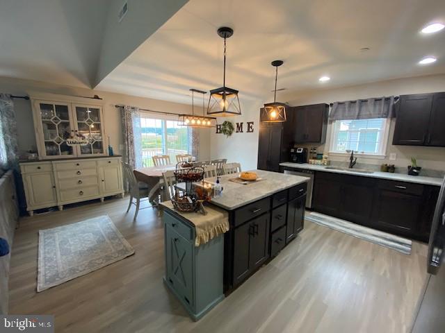 WOODLAND MANOR - Residential