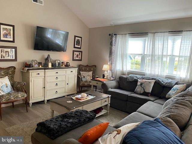 WOODLAND MANOR - Residential