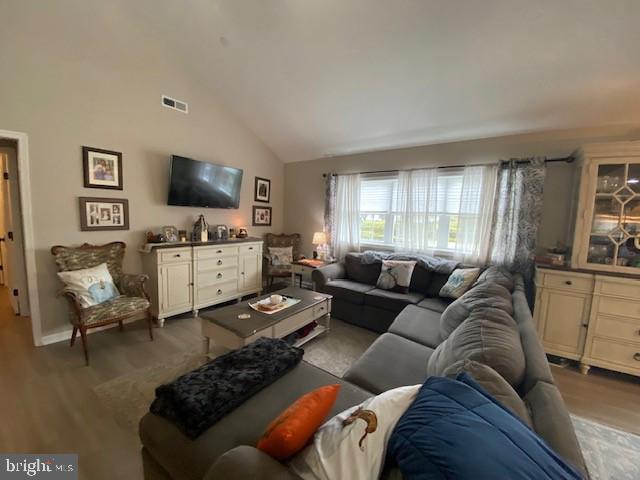 WOODLAND MANOR - Residential