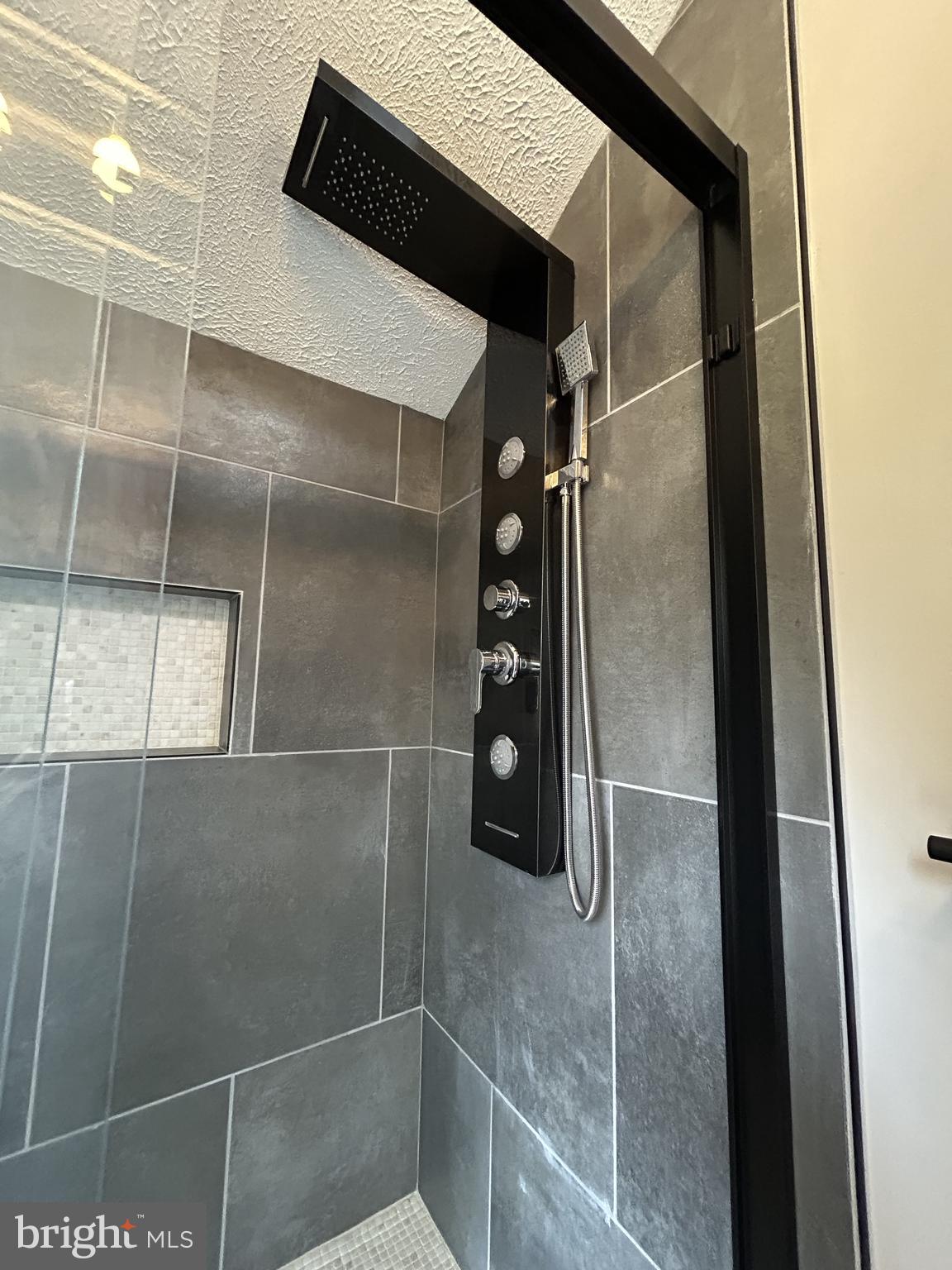 WINONA LAKES - Residential