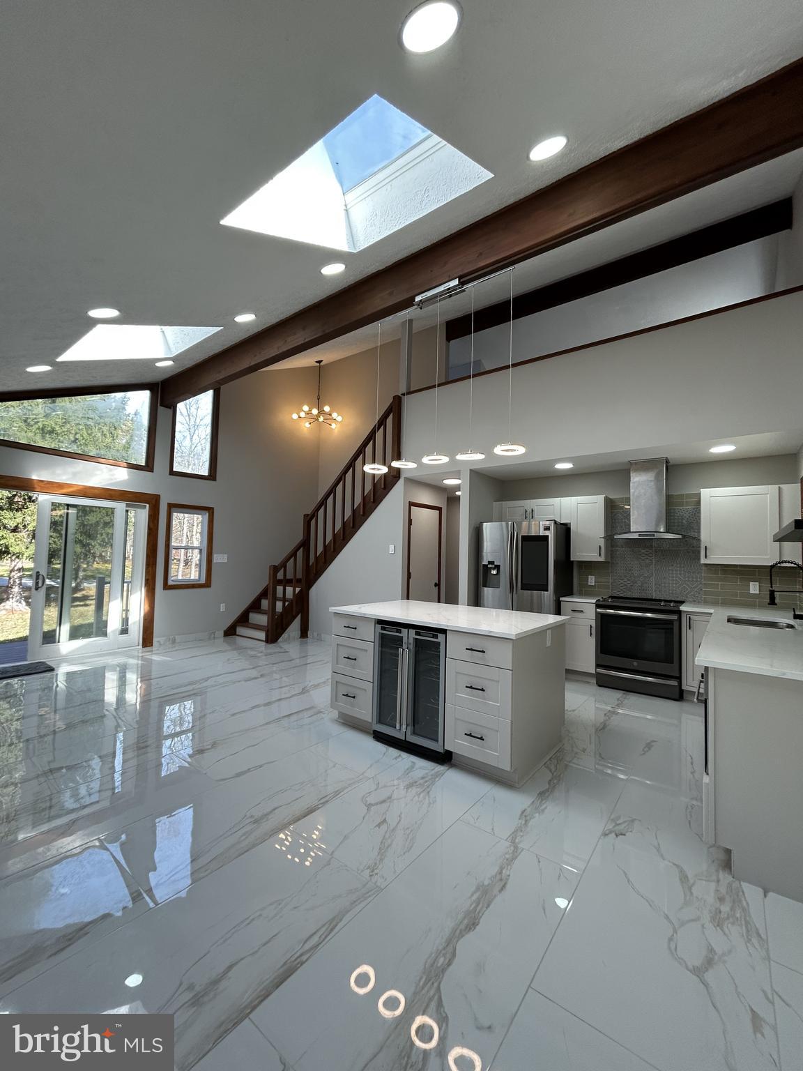 WINONA LAKES - Residential