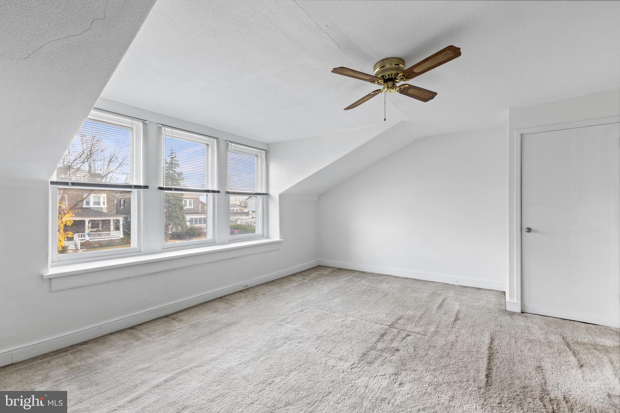 ROXBOROUGH - Residential