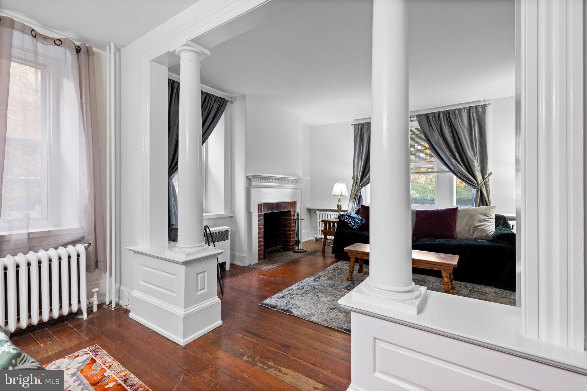 ROXBOROUGH - Residential