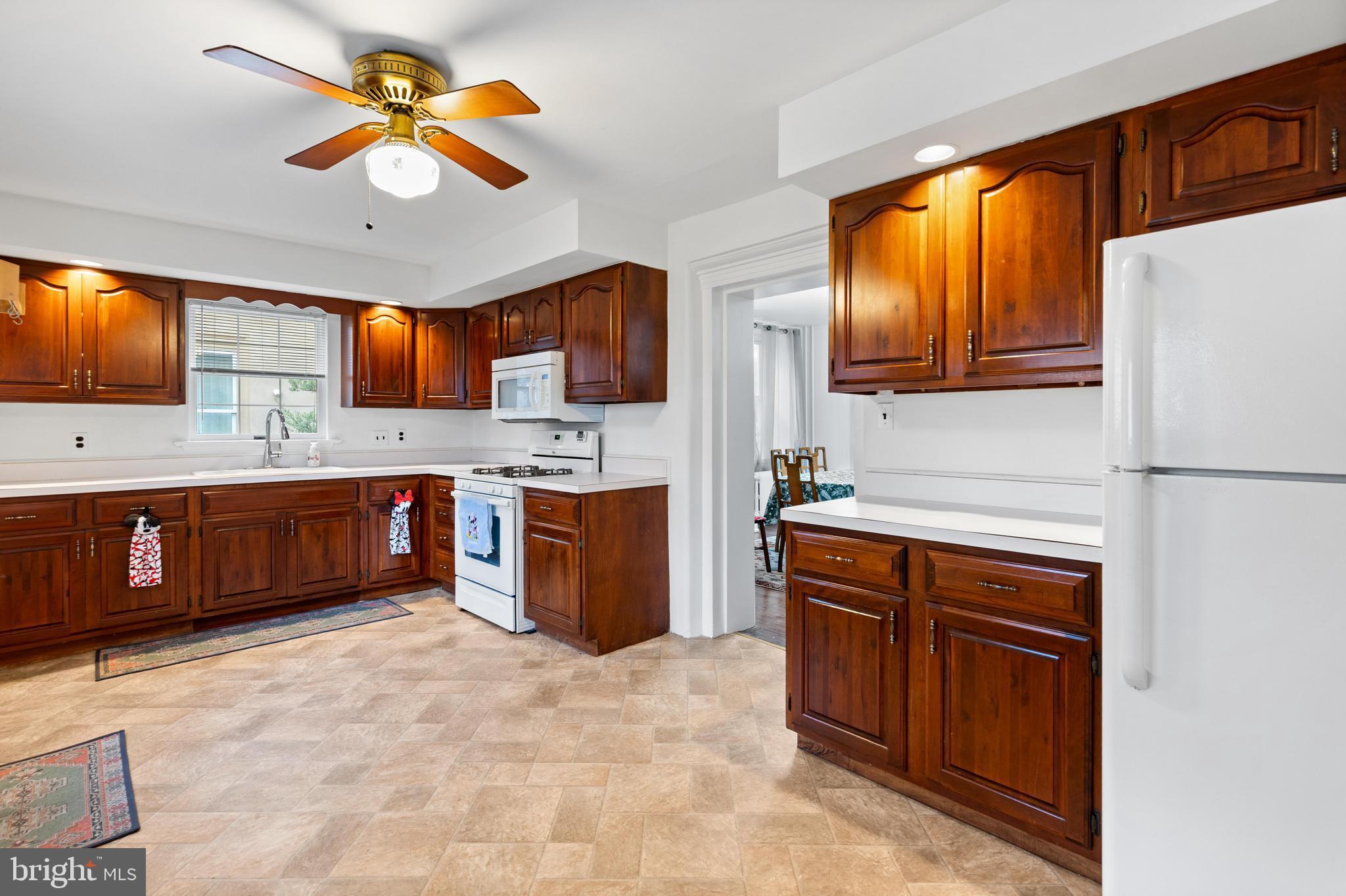 ROXBOROUGH - Residential