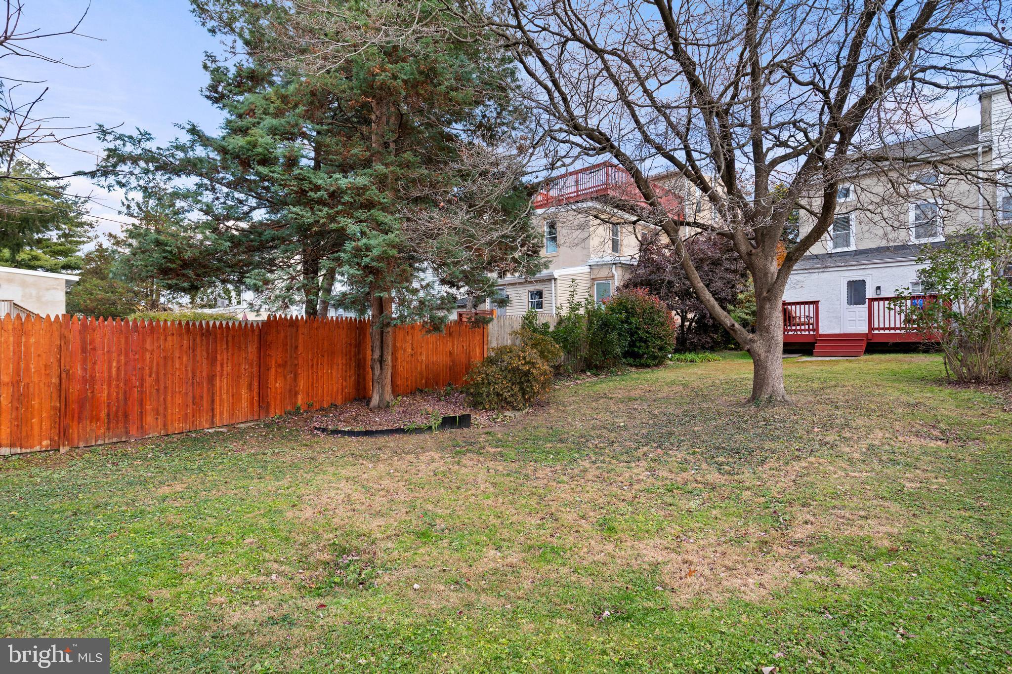 ROXBOROUGH - Residential