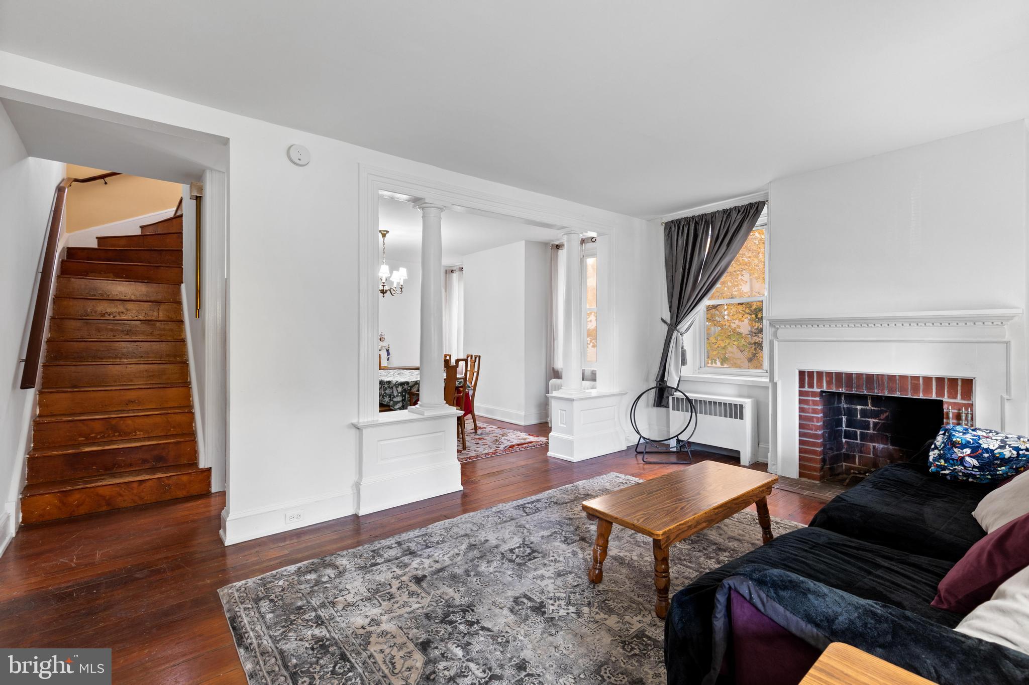 ROXBOROUGH - Residential