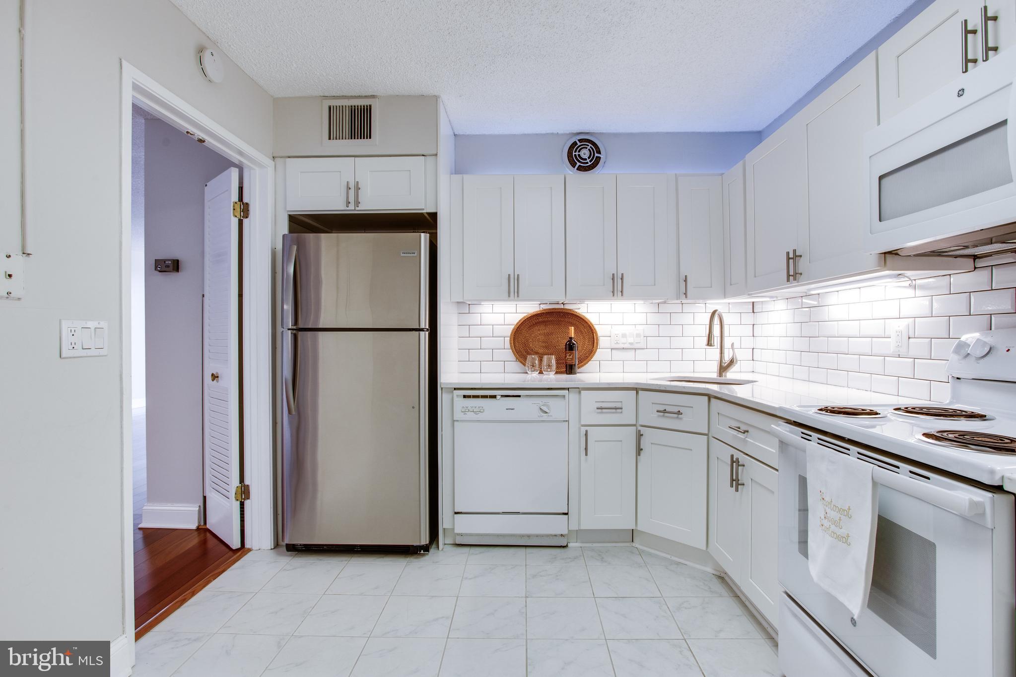 REGENCY - Residential Lease