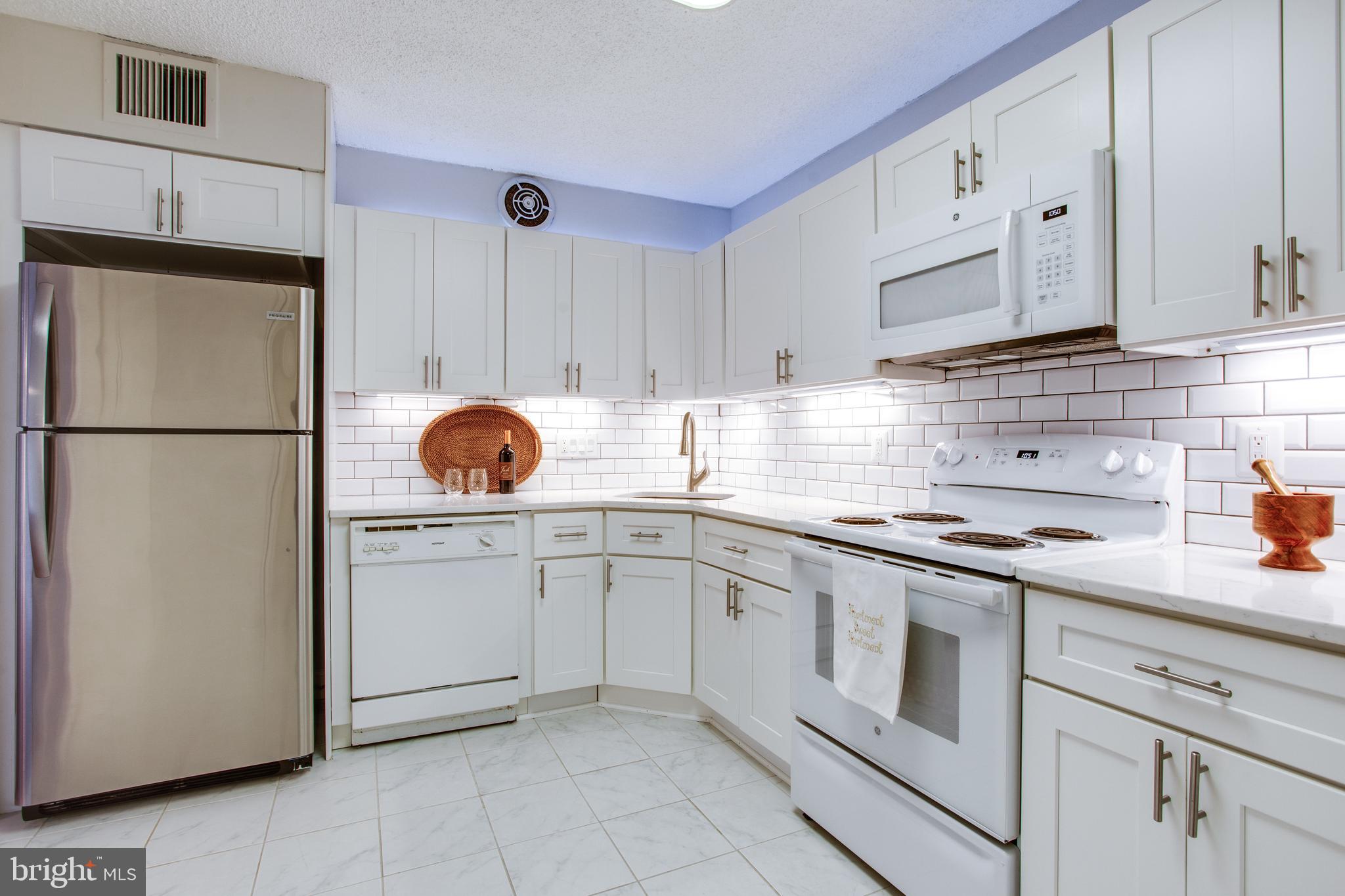 REGENCY - Residential Lease