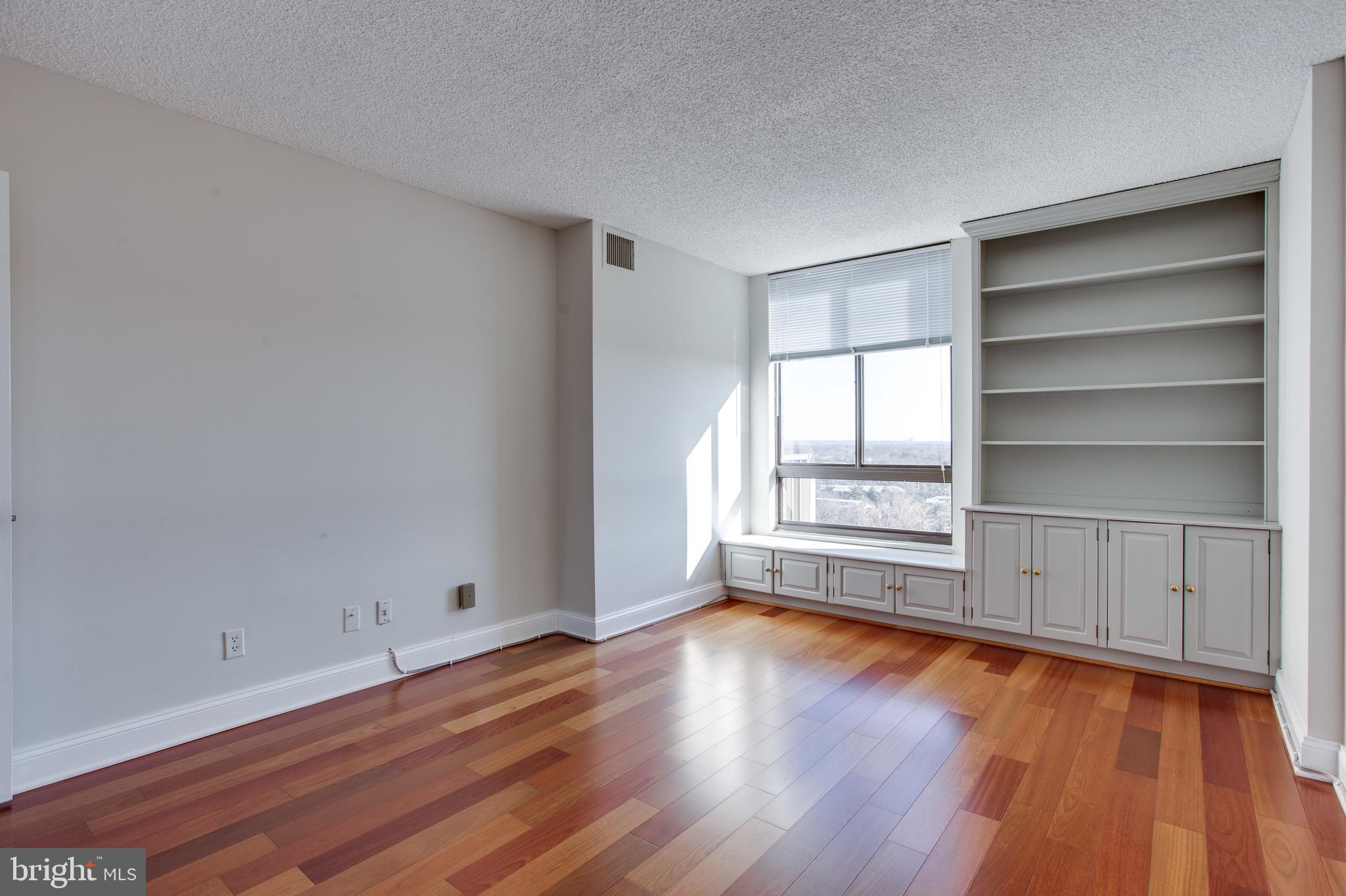 REGENCY - Residential Lease