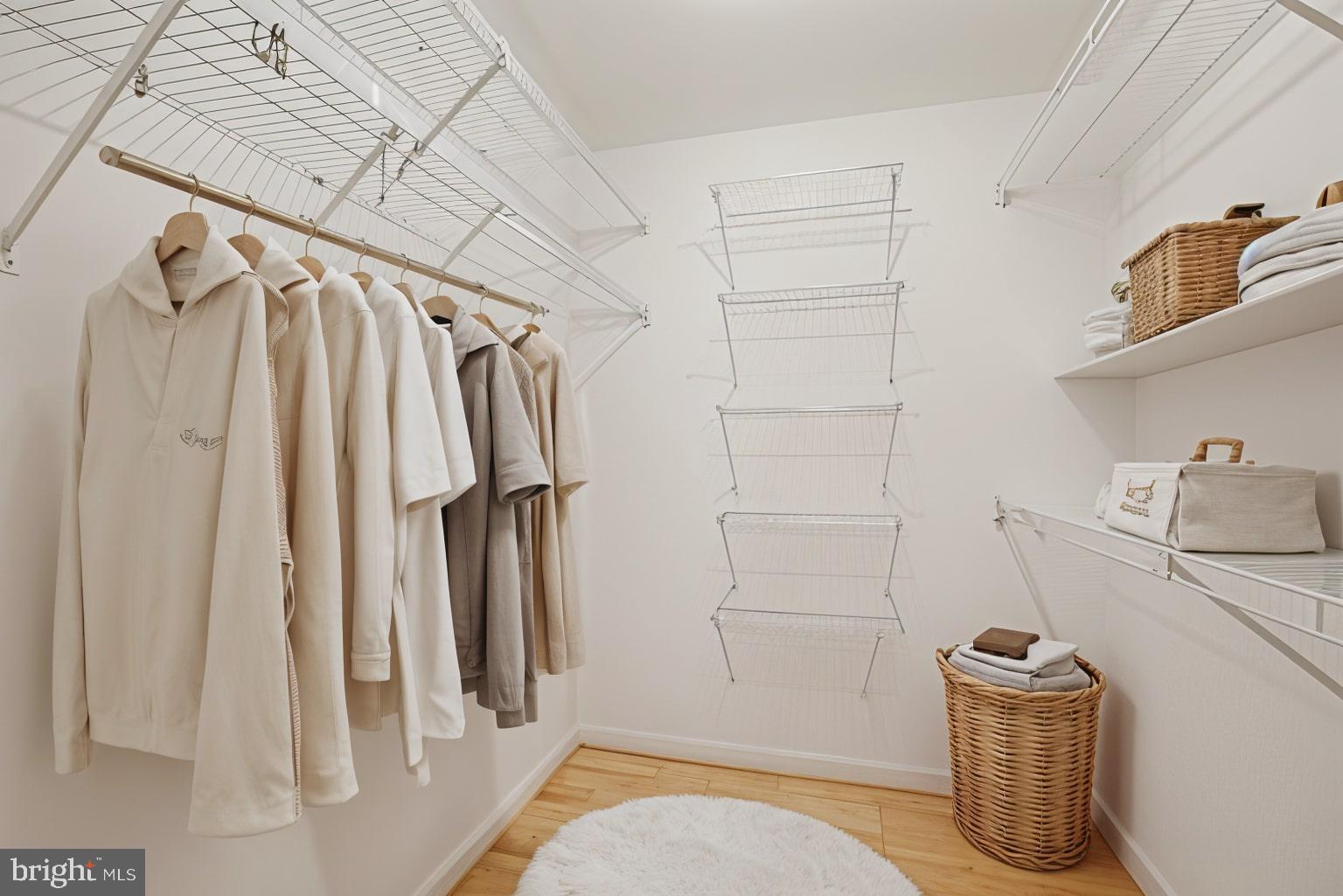 BELLA VISTA - Residential