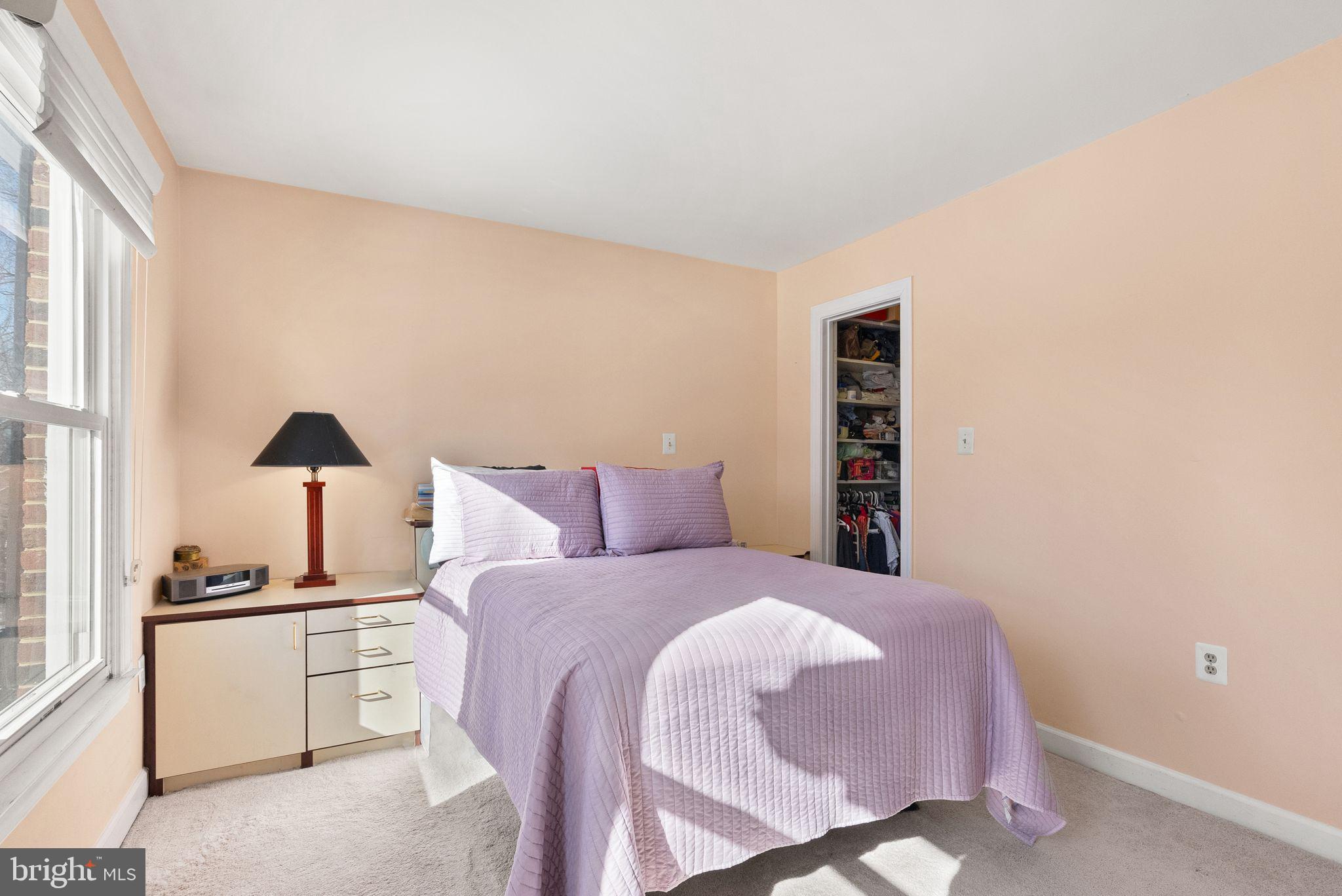 NAPLES MANOR - Residential