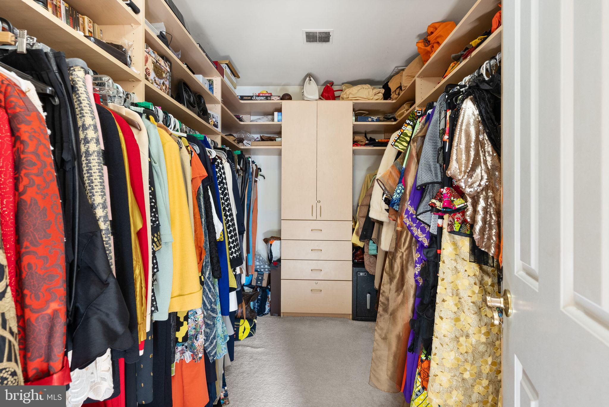 NAPLES MANOR - Residential