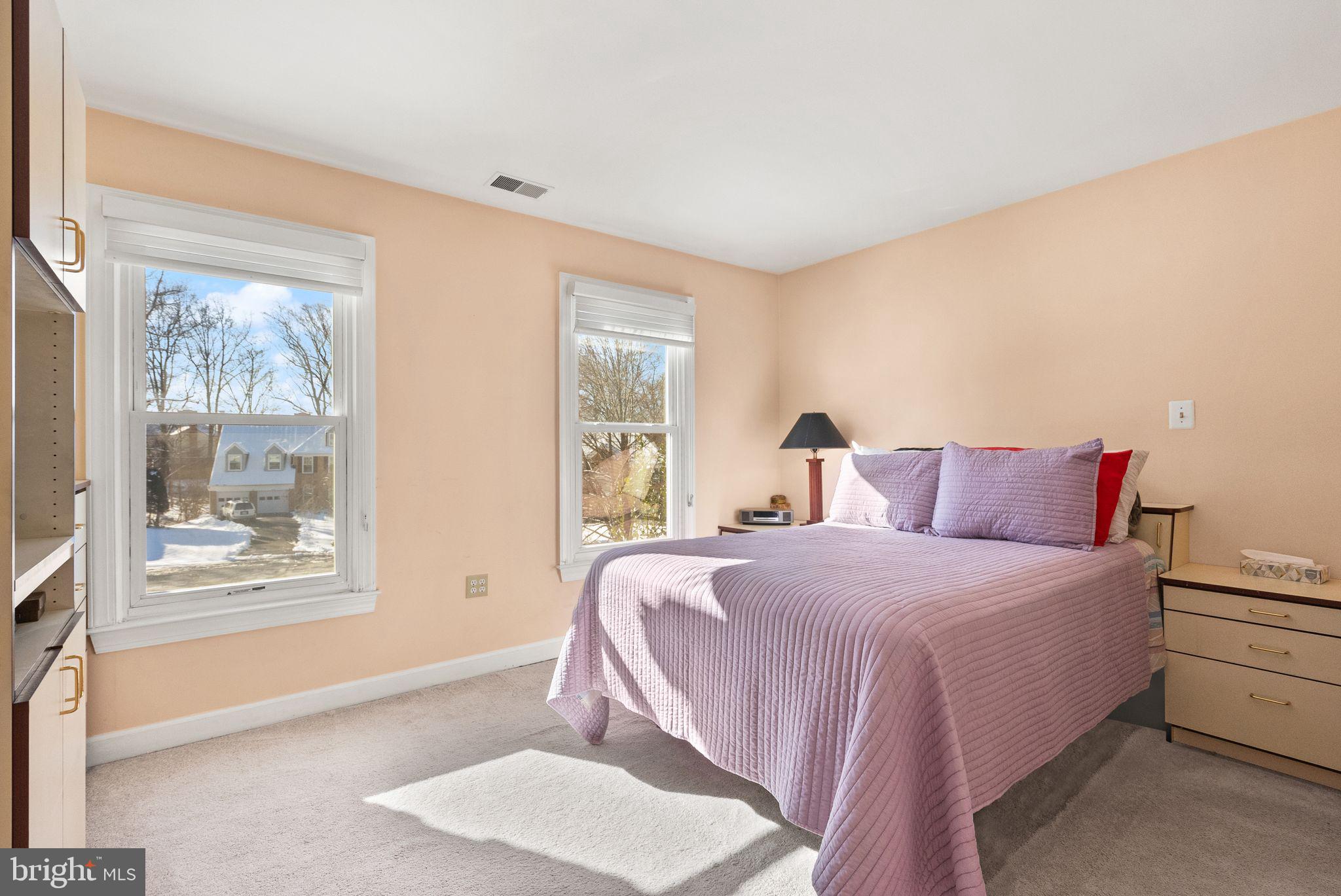 NAPLES MANOR - Residential