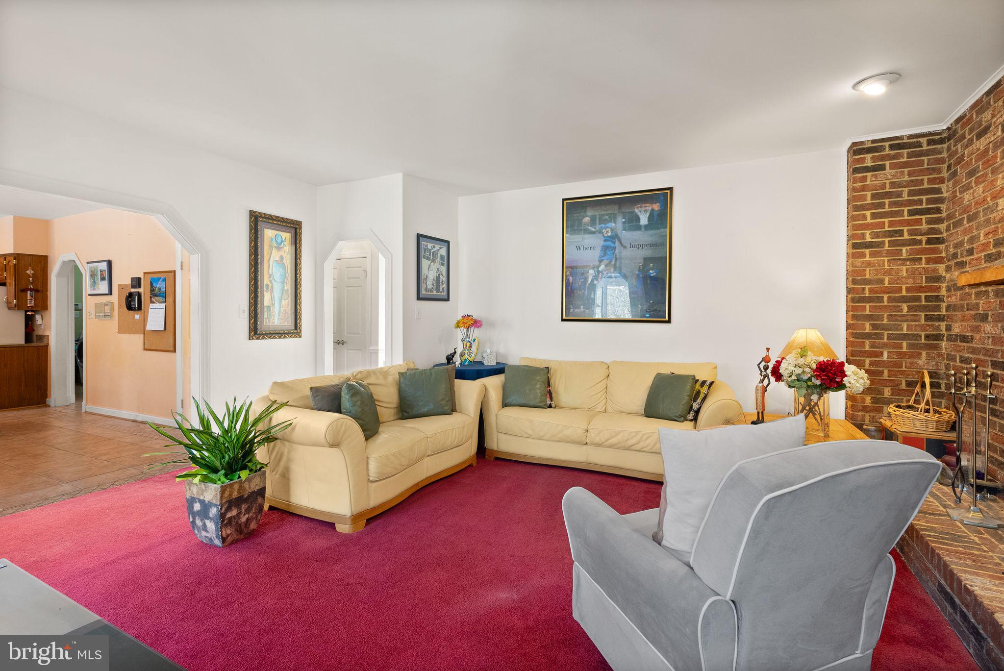 NAPLES MANOR - Residential