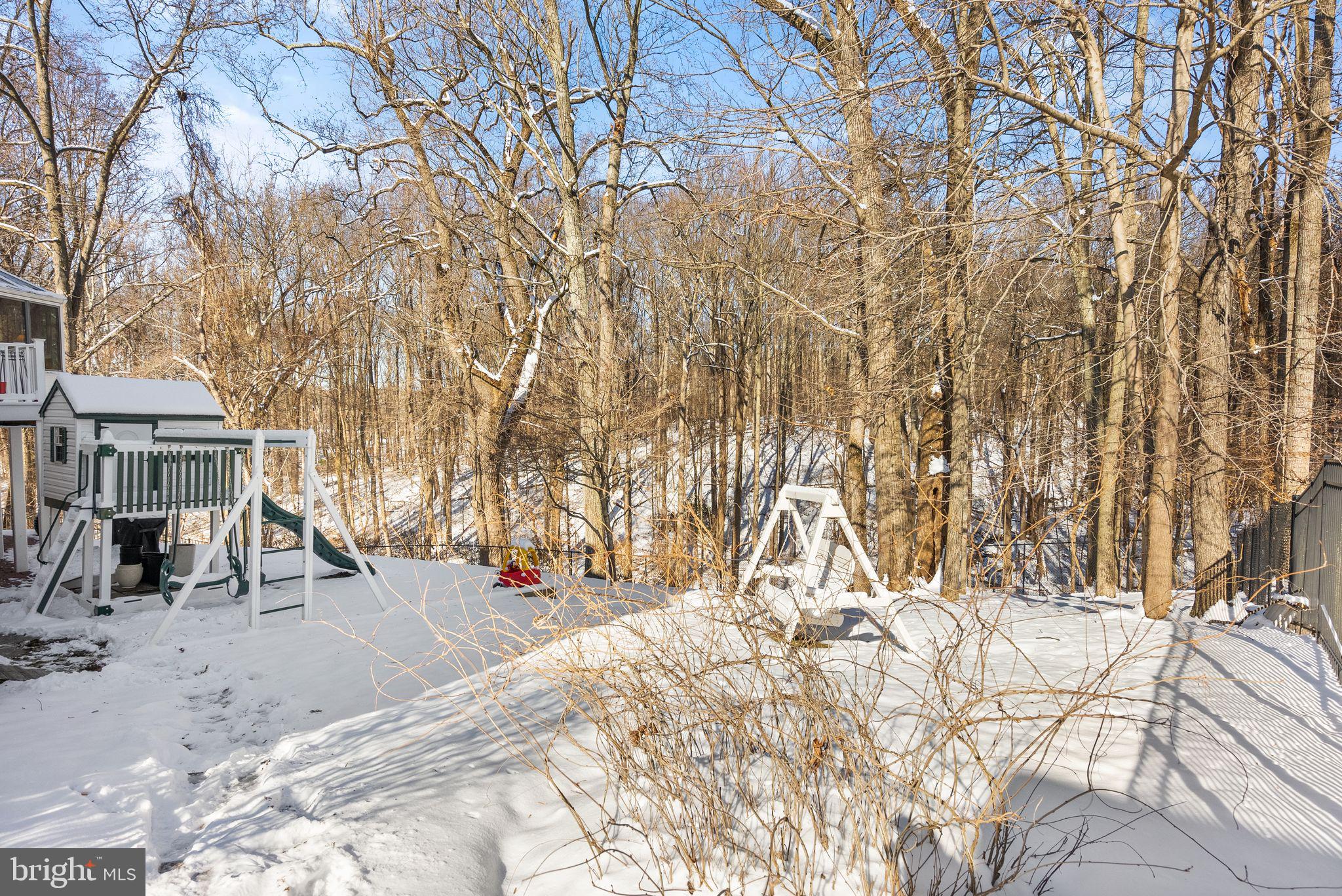 NAPLES MANOR - Residential