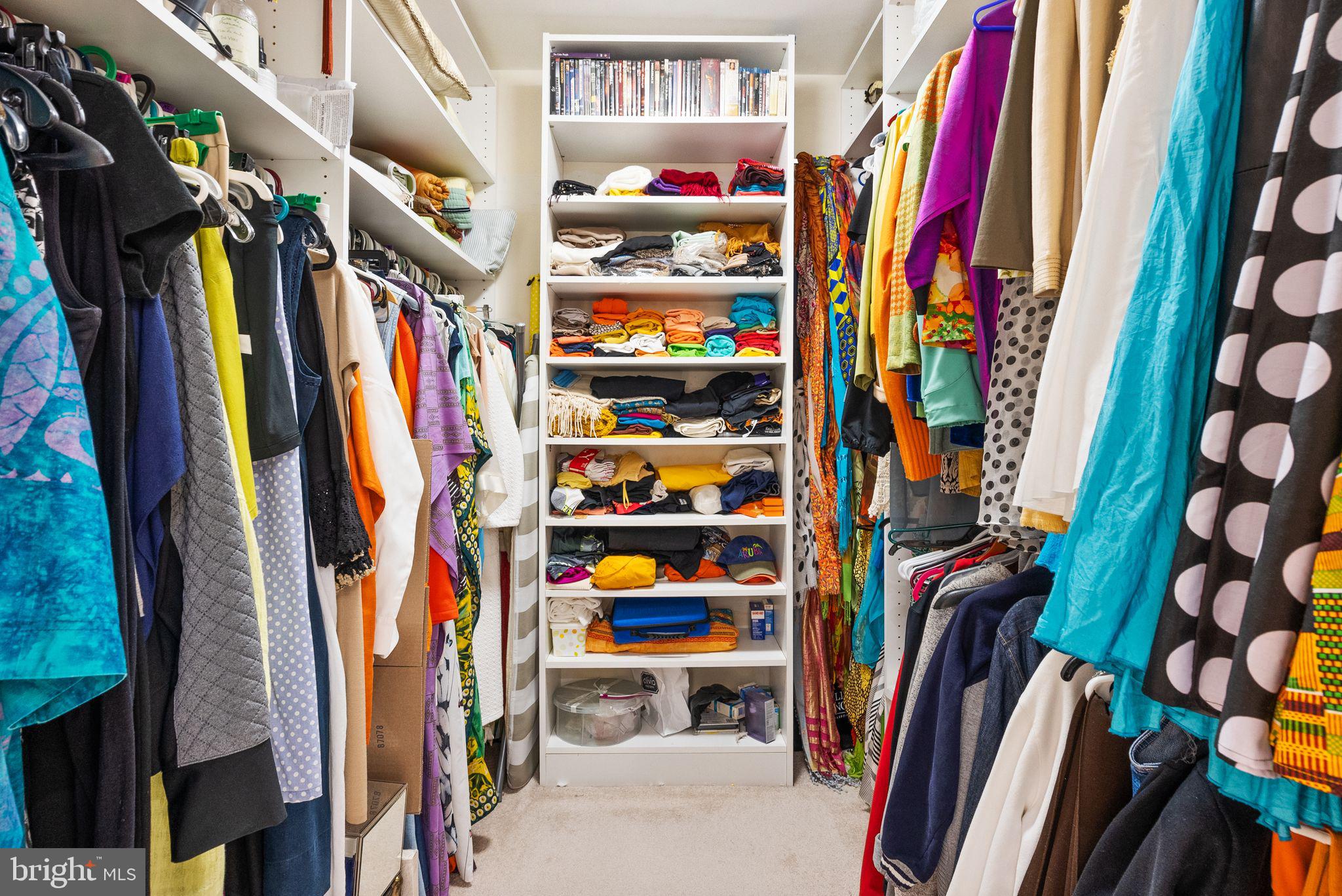 NAPLES MANOR - Residential