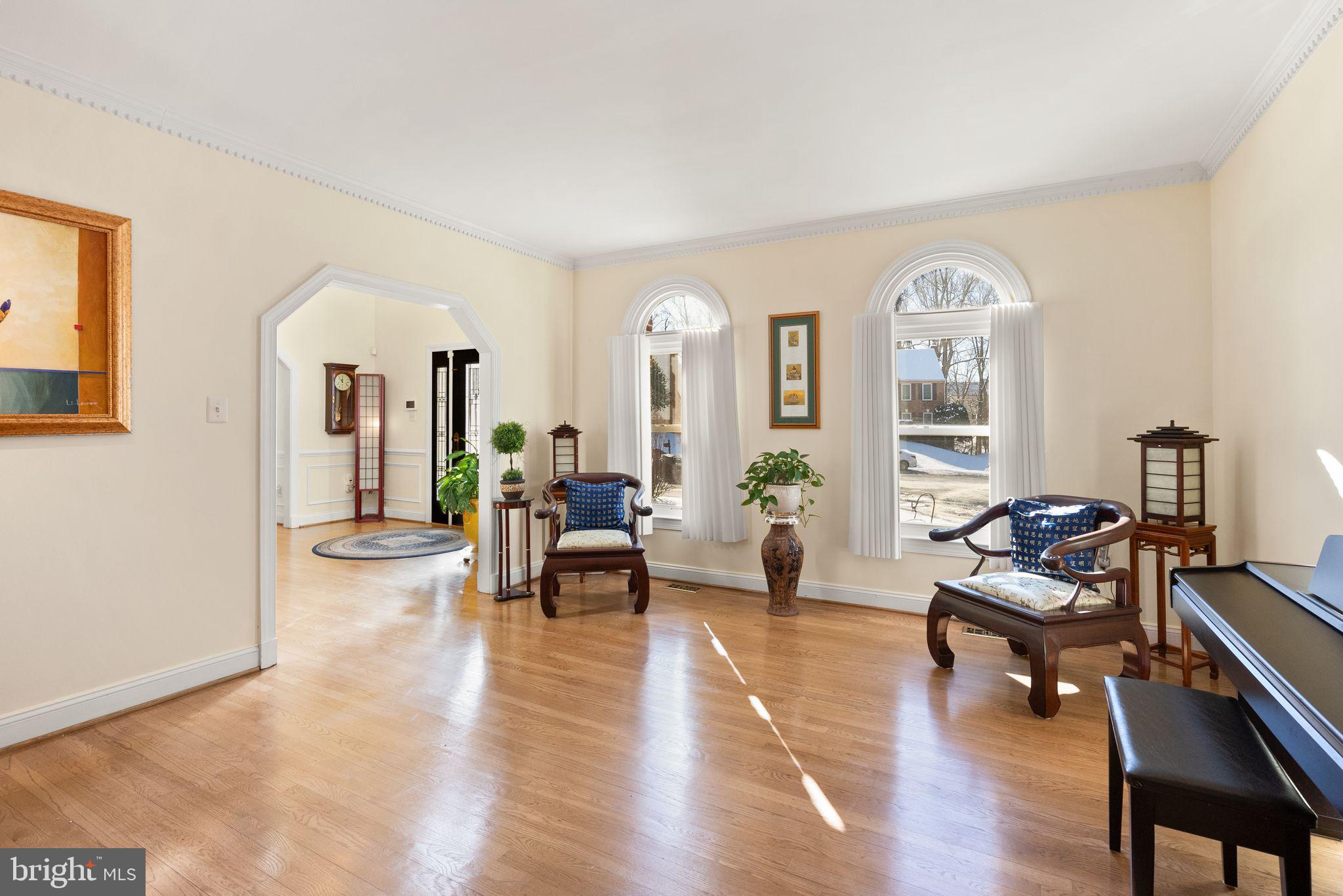 NAPLES MANOR - Residential