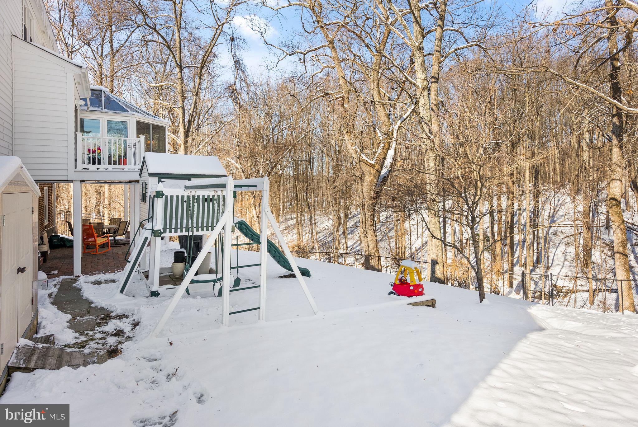 NAPLES MANOR - Residential