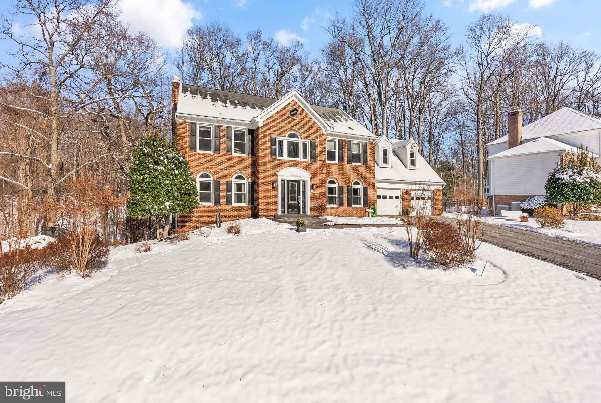 NAPLES MANOR - Residential