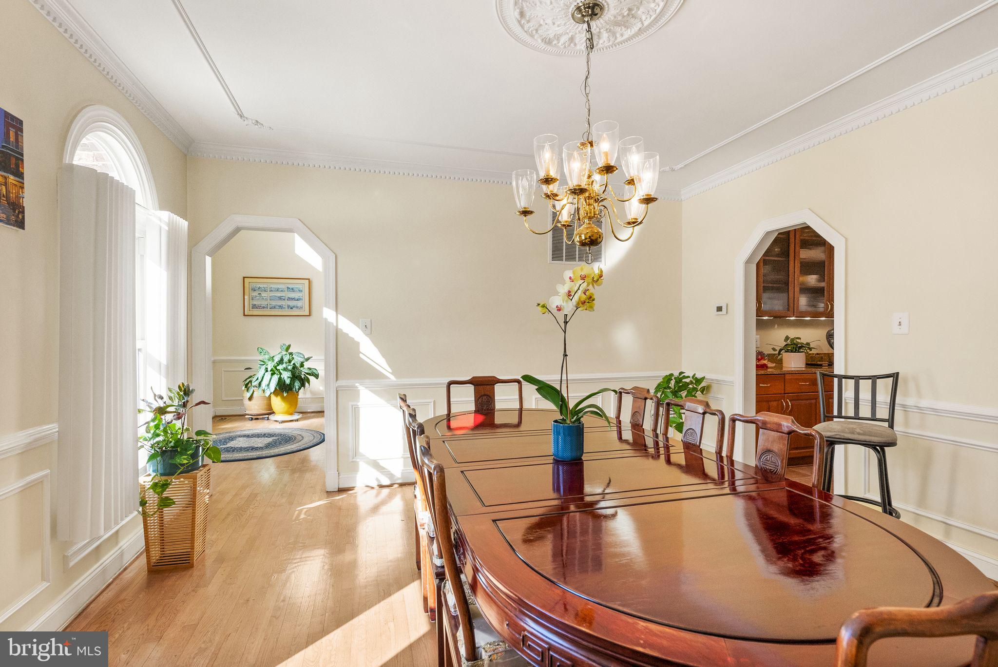 NAPLES MANOR - Residential