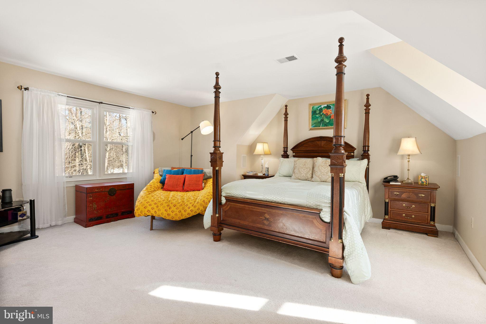 NAPLES MANOR - Residential