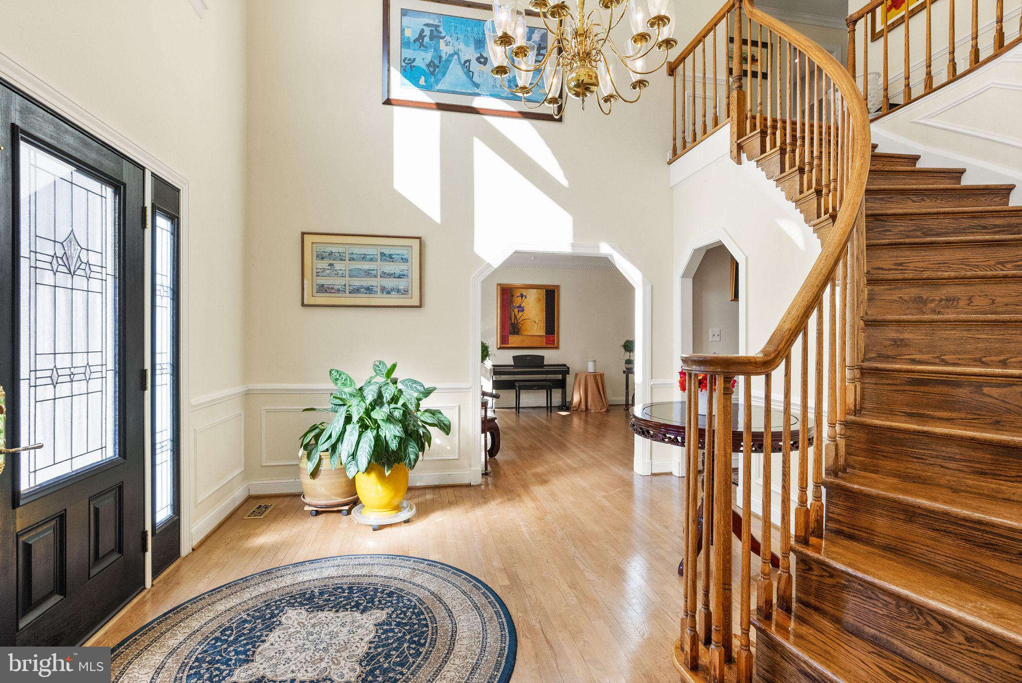 NAPLES MANOR - Residential