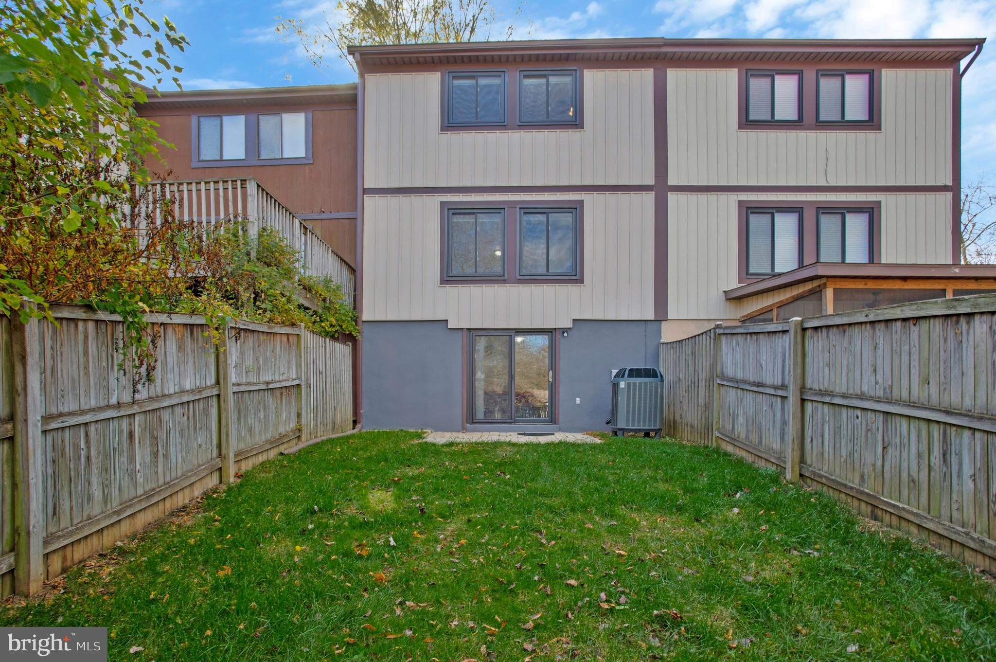 1241 BIRCHCREST COURT