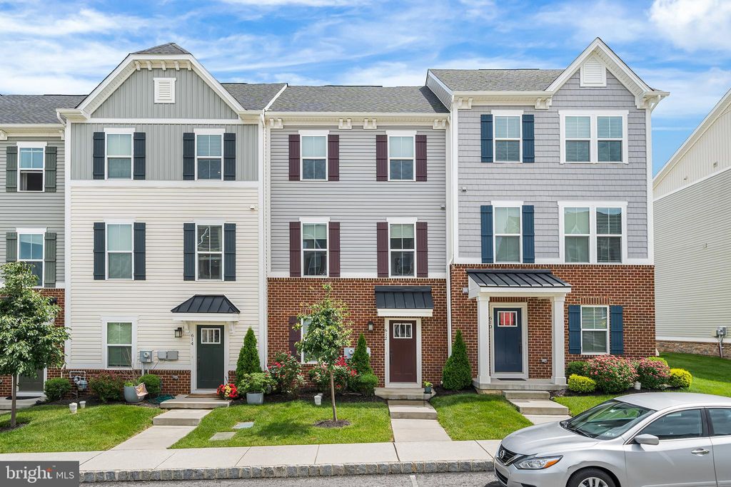 Photo of 612 Holywell Drive, MALVERN, PA 19355 (MLS # PACT2100184)