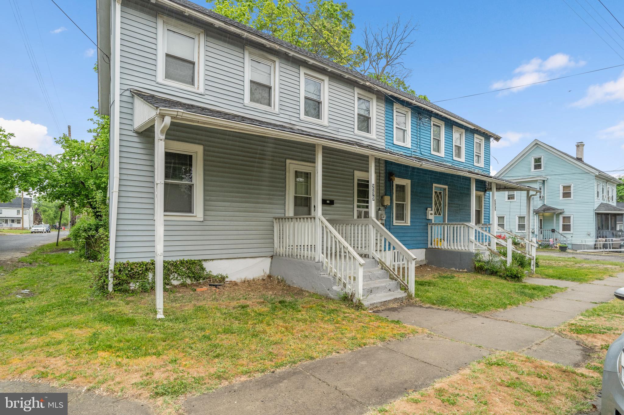257 S PINE 259