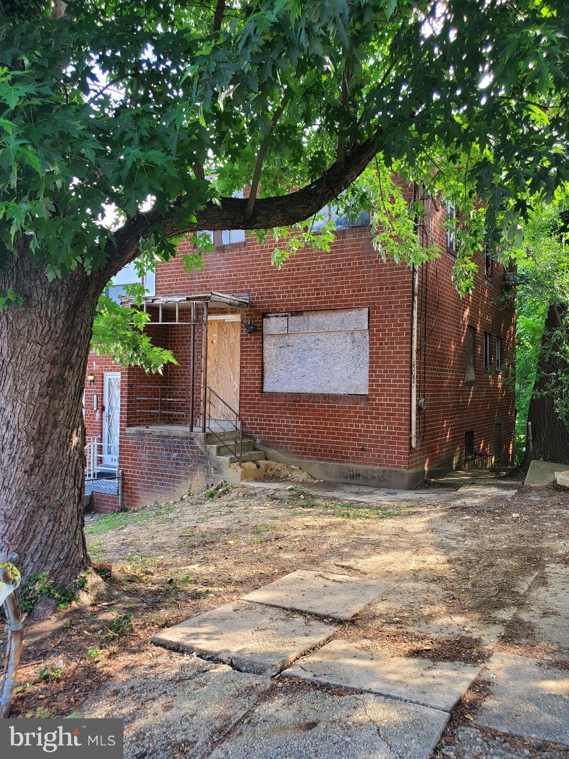 3612 DIXON STREET