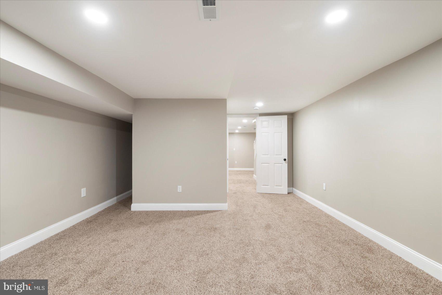 WINCHESTER - Residential