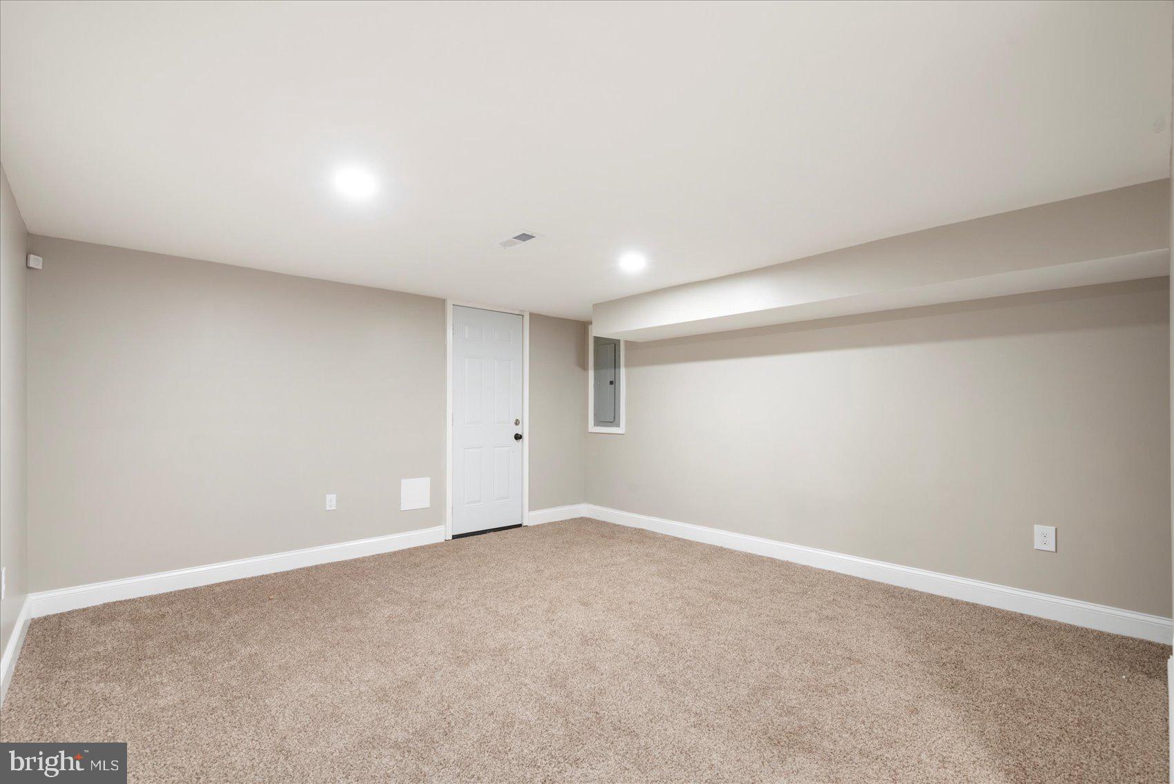 WINCHESTER - Residential