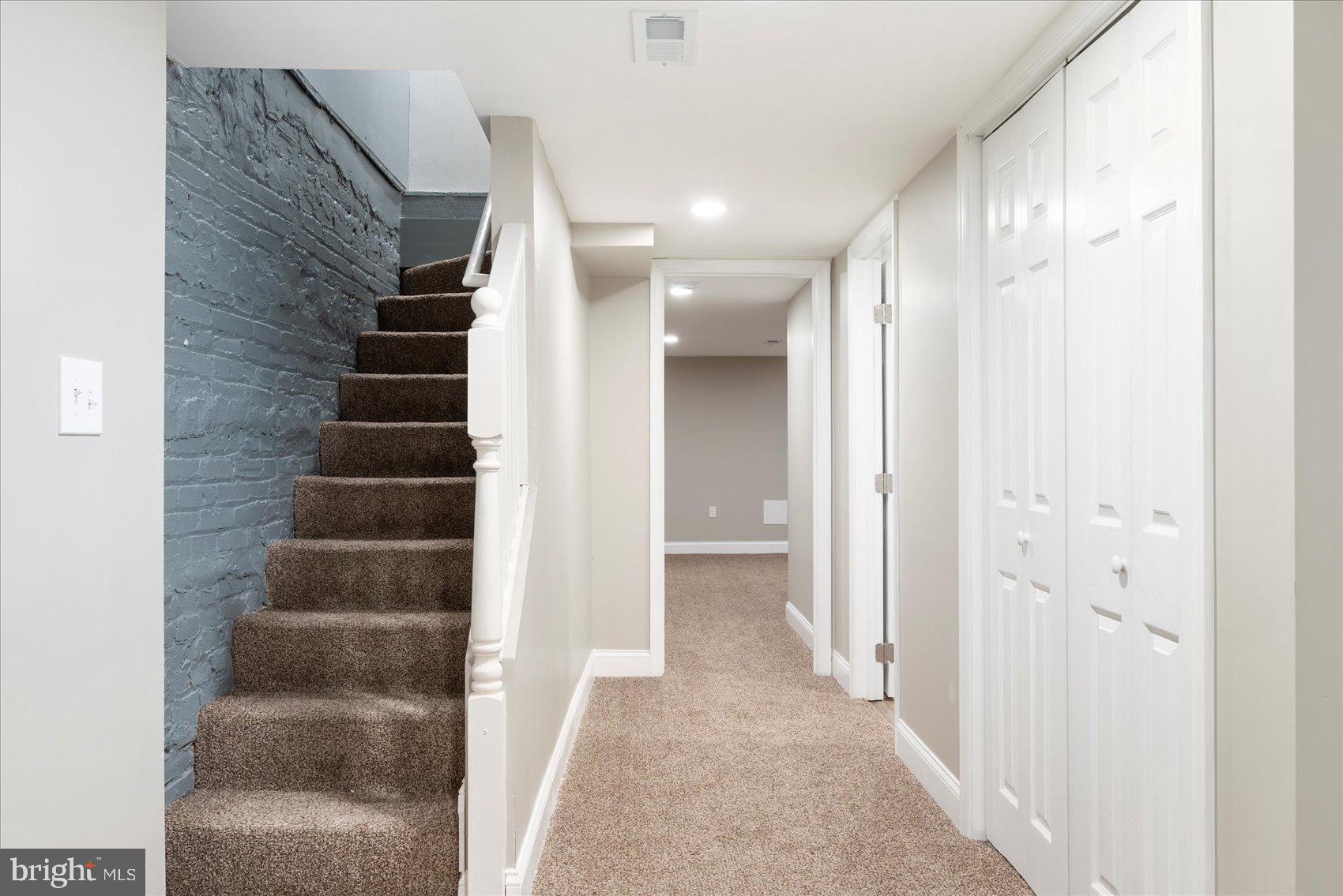 WINCHESTER - Residential