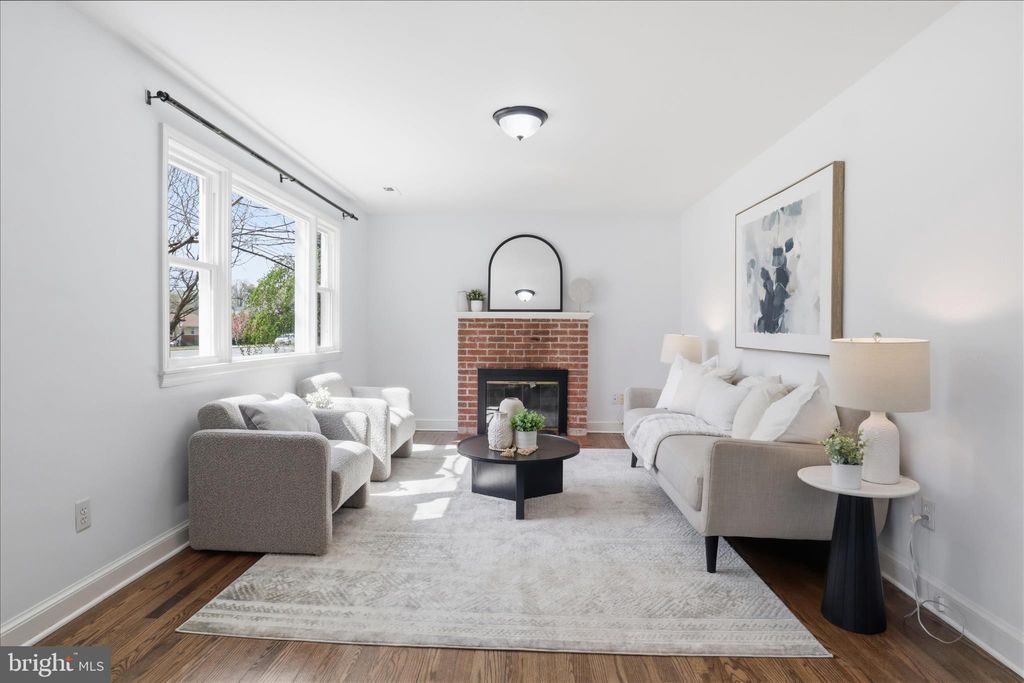 Photo of 9704 Blake Lane, FAIRFAX, VA 22031 (MLS # VAFX2300418)