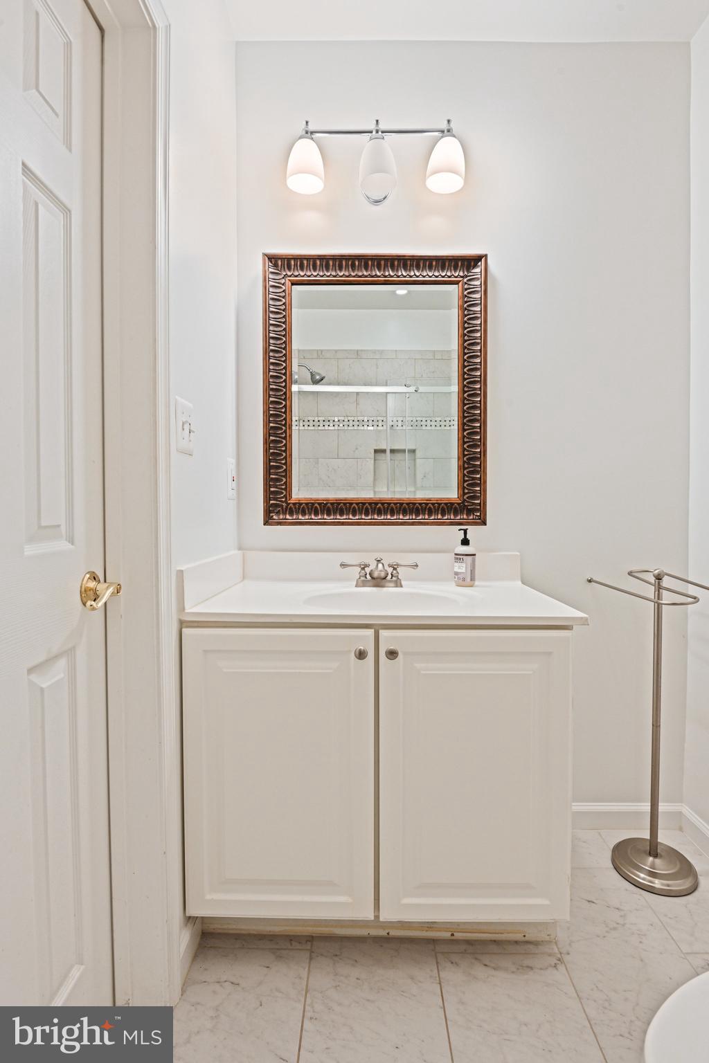 HUNTERBROOKE - Residential